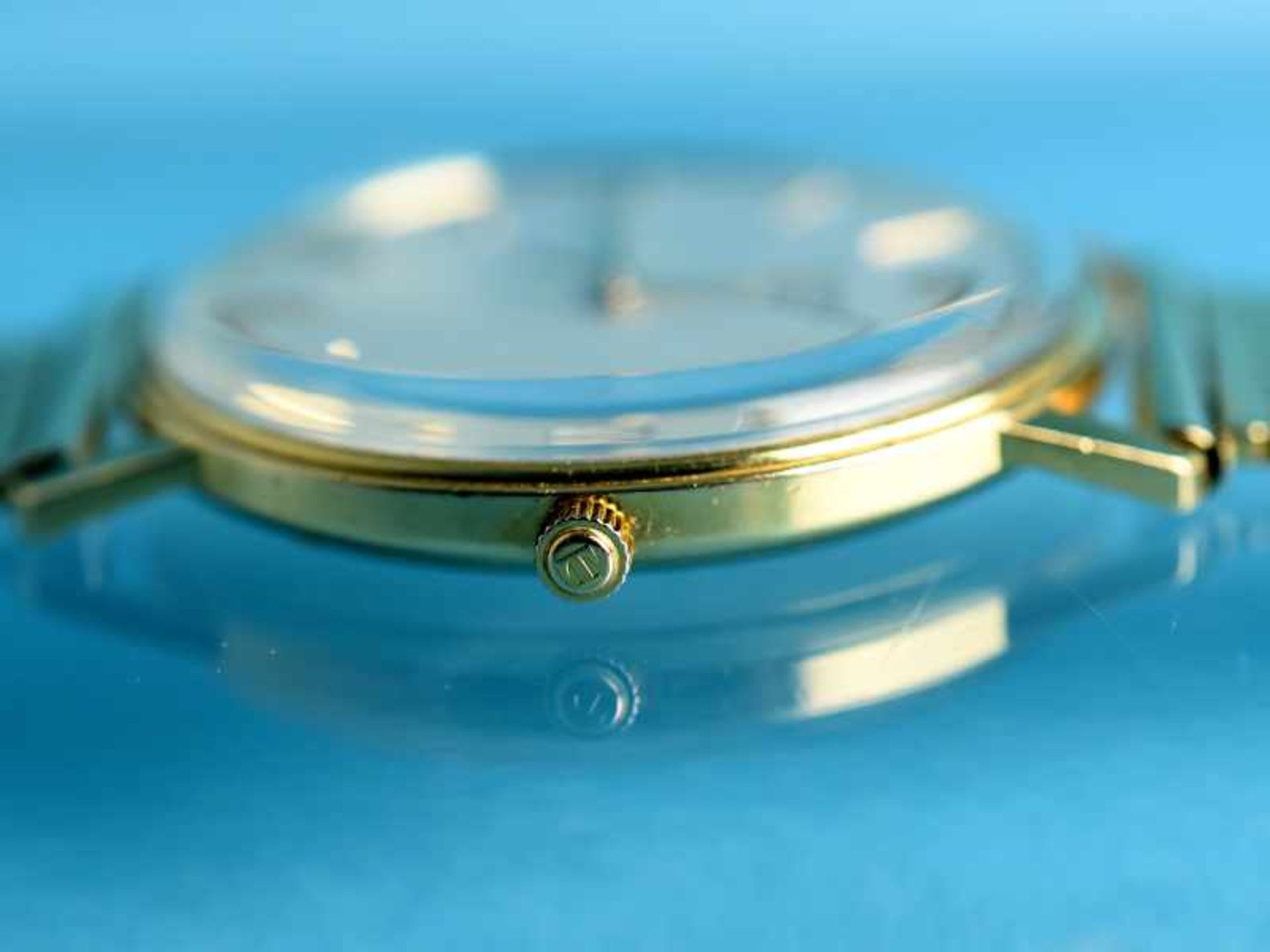 Herrenuhr, bezeichnet Eterna mit goldenem Armband, bezeichnet Eterna, 20. Jh. 750/- Gelbgold. - Image 2 of 8