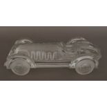 Kristallglasfigur, Auto Daum France, seitlich signiert, Modell: Monoplace Le Mans, Rennwagen der