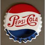 'Pepsi-Cola-Deckel'', Matall in Kronkorkenform gepresst, emailliert, 50er Jahre. Vitracier