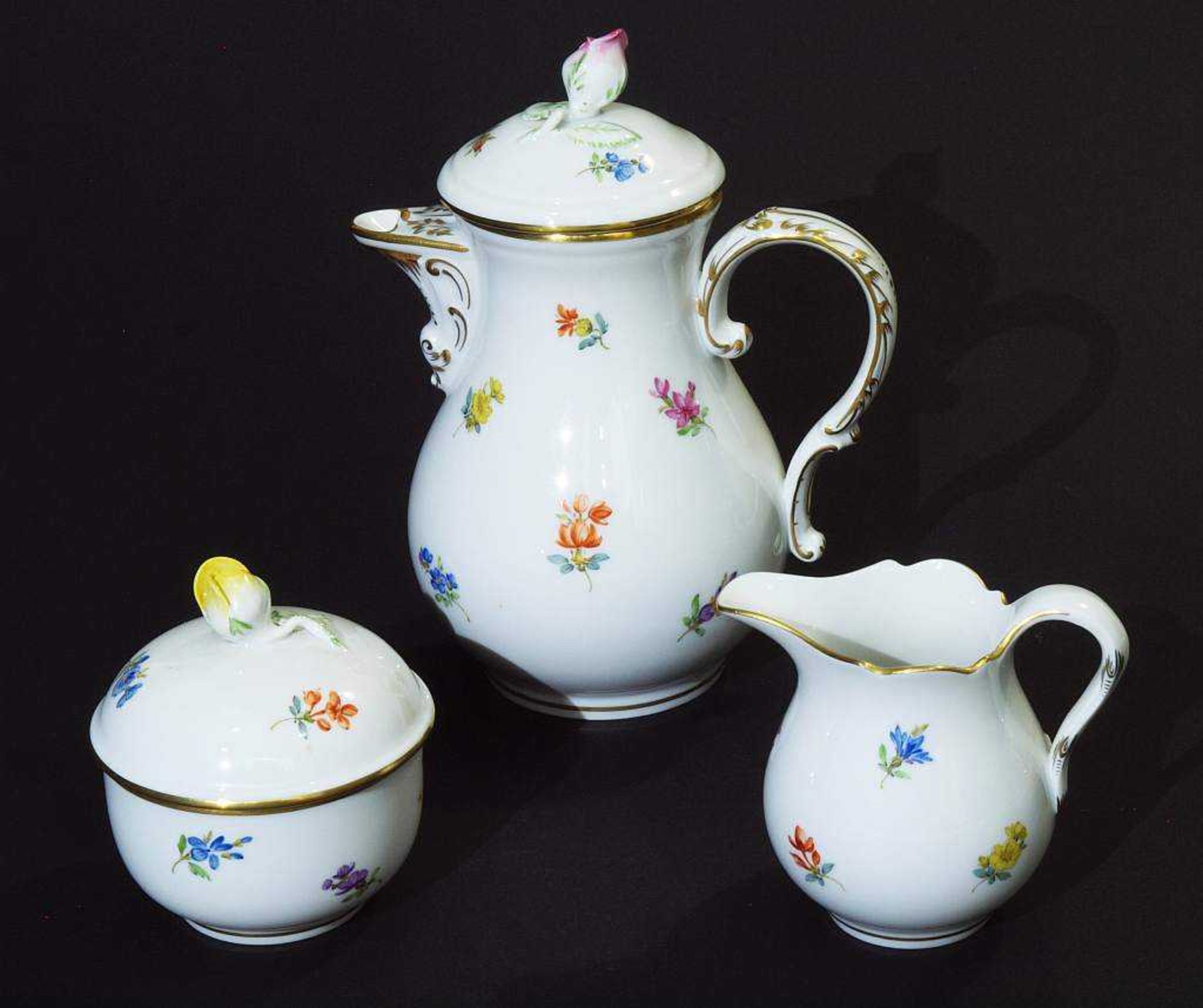 Mocca-Service. MEISSEN. Mocca-Service. MEISSEN, nach 1934. Farbige Bemalung "Streublumendekor", gold - Bild 4 aus 5