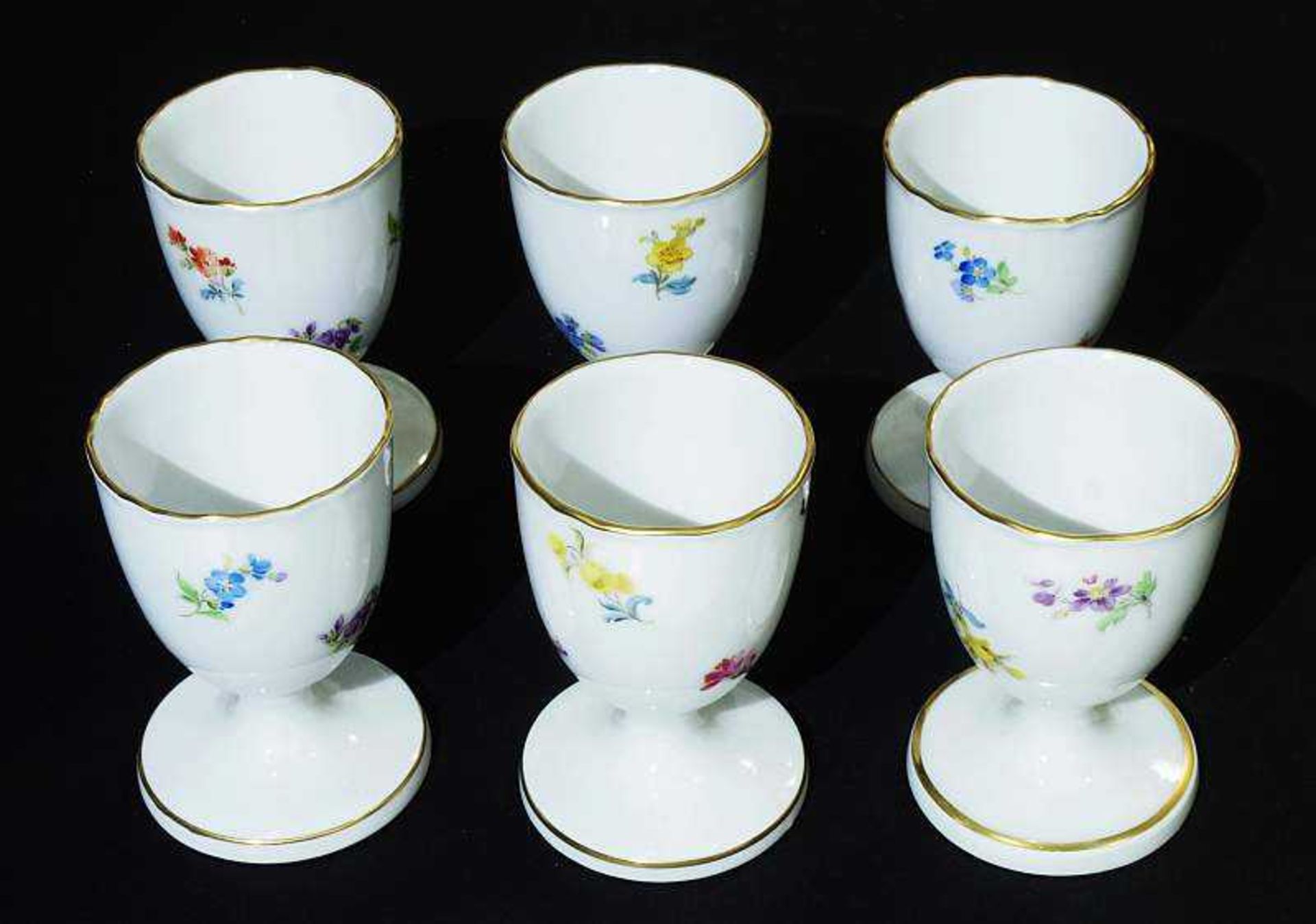 Kaffeeservice MEISSEN. Kaffeeservice MEISSEN nach 1934. 1. Wahl. Farbig bemalt, gold staffiert, " - Bild 6 aus 8