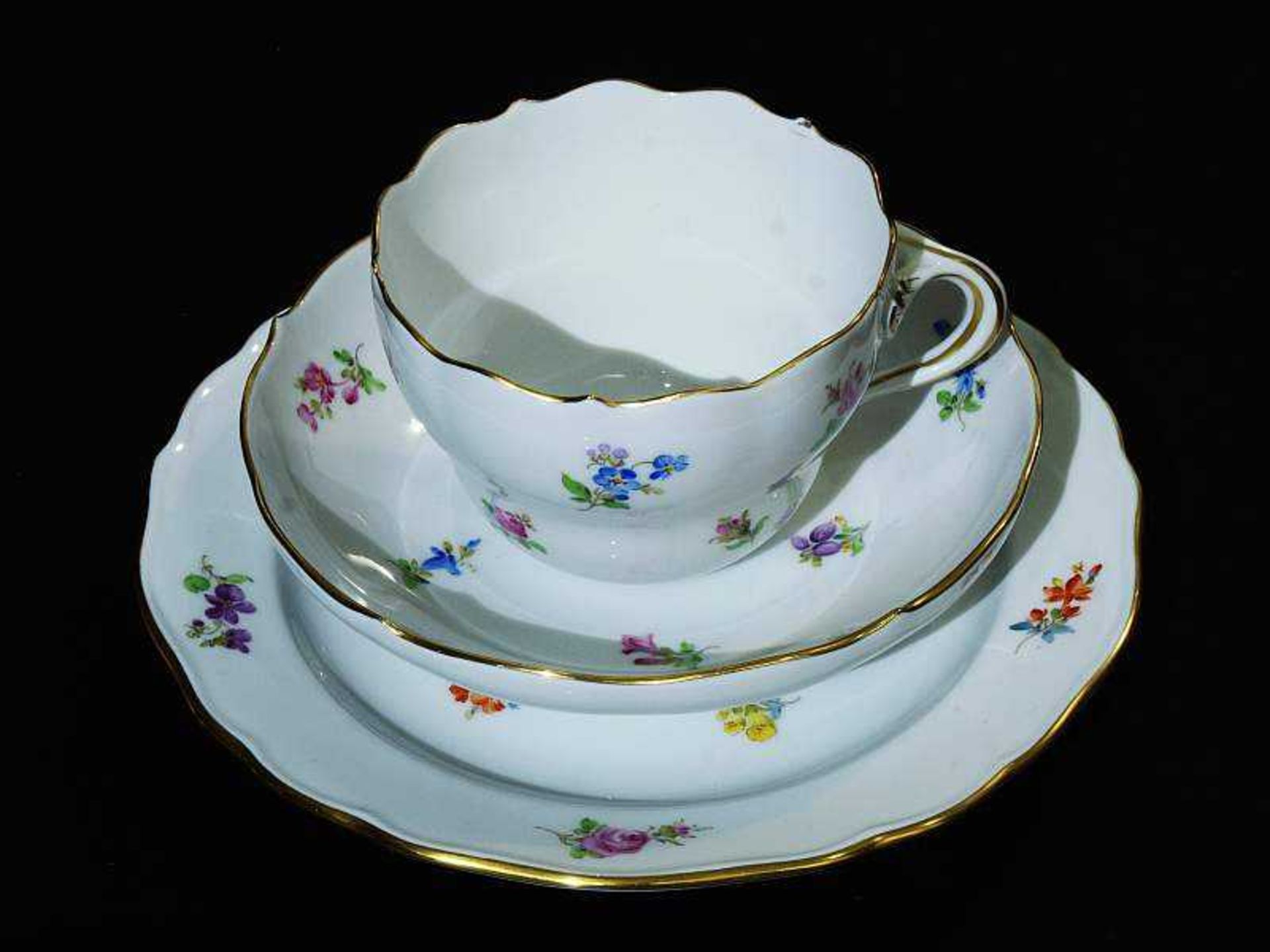 Kaffeeservice MEISSEN. Kaffeeservice MEISSEN nach 1934. 1. Wahl. Farbig bemalt, gold staffiert, " - Bild 7 aus 8