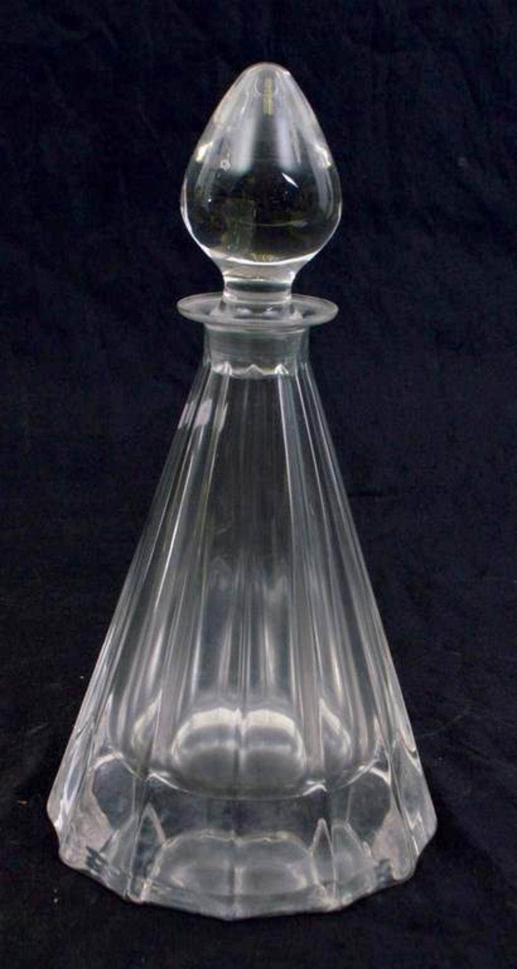 Karaffe farbl. Glas, geschliffen, H 30 cm