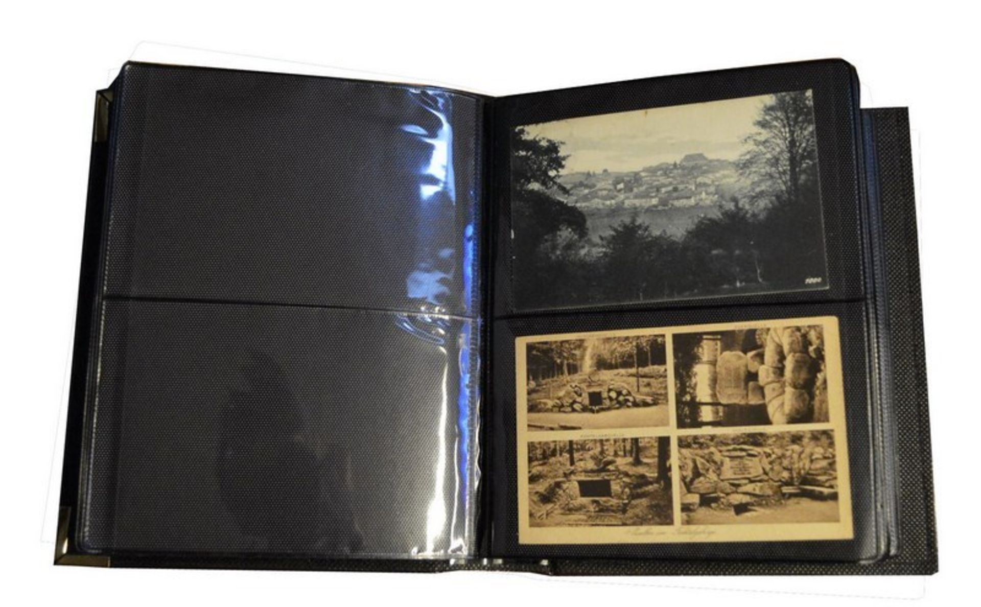 Konvolut Postkarten und Fotos im Album, 70 Stück, um 1900/um 1920