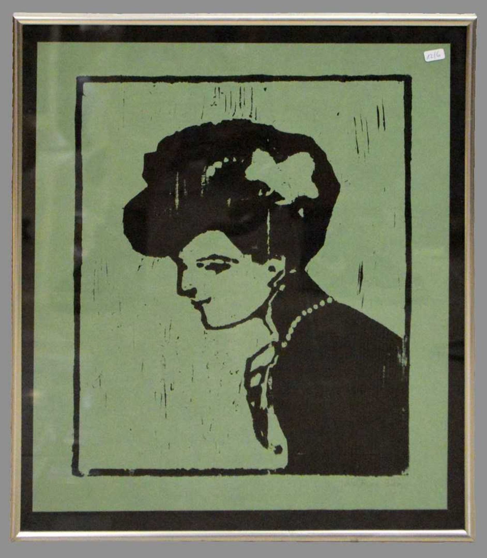 Lithographie Portrait einer Frau mit Perlenkette, im silbernen Metallrahmen, 41 X 51 cm