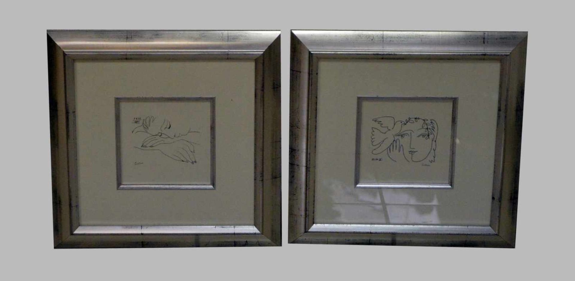 Paar Drucke Mädchen mit Taube bzw. schlafendes Mädchen, bez. Picasso, im silberfarbenen Rahmen, 35 X