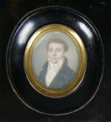 Miniaturist (1.H.19.Jh.)"Männer-Brustportrait", den Betrachter anblickend; Mischtechnik/Elfenbein;