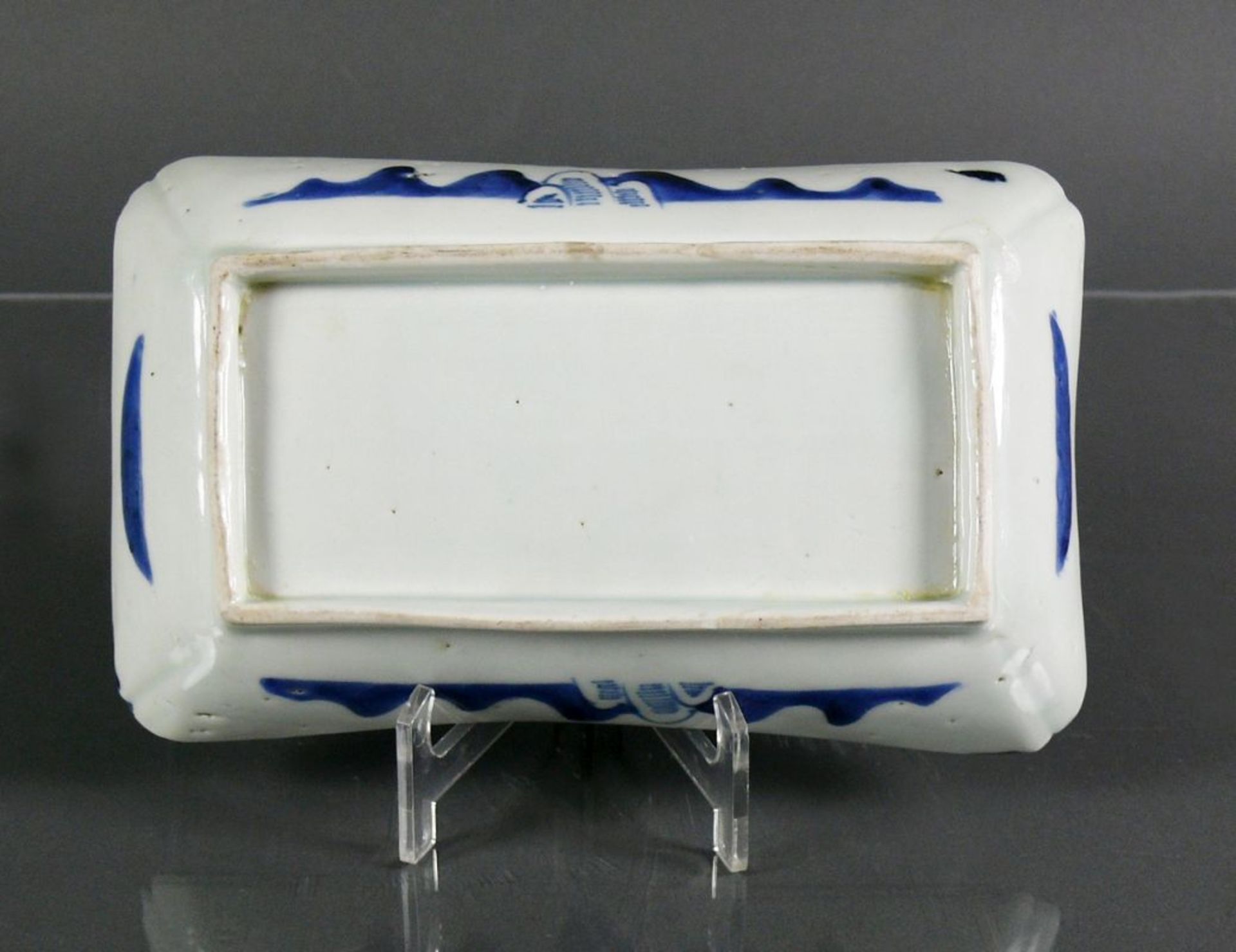 Federschale (China)rechteckige Form; Blaudekor mit Kraniche; 4 x 19,5 x 11 cm - Image 3 of 3