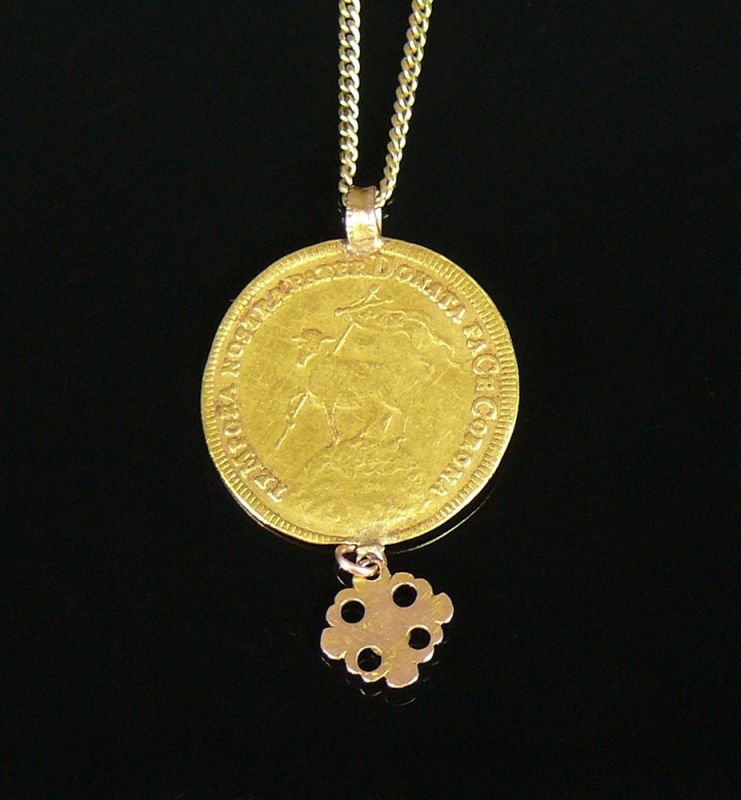 Halskette mit MünzanhängerKette in 8ct GG mit alter Corona-Goldmünze; Kette: 3g; Münze: 3,5g; L: - Image 2 of 2