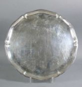 Tablett runde Form mit kurzer, schräger Fahne und ausgestelltem, schmalem Rand; Deutsch, Silber 925;