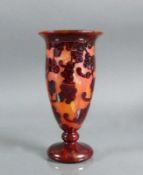 Schneider-Jugendstilvase (Frankreich, ca. 1925) orangefarbene Pulvereinschmelzung; Dekorschicht