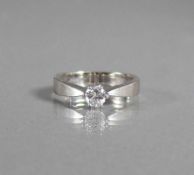 Solitärbrillant-Damenring 18ct WG; mattiert; Brillant von ca. 0,25ct ca. W-SI; 6,8g; Ringgr. 58