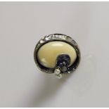 Damenring Juwelierarbeit; Silber mit Elfenbein und 2 Zuchtperlen; Ringgr. 55; massive Ausführung