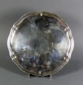 Tablett Deutsch, Silber 800; runde Form mit geschwungenem, profiliertem Rand; D: 29 cm; 458g