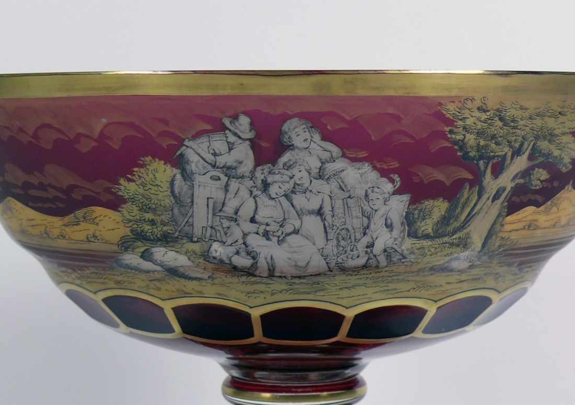 Aufsatzschale (Böhmen, 20.Jh.) dickwandiges, hellrot gefärbtes Kristallglas; auf Schalenrand - Bild 3 aus 6