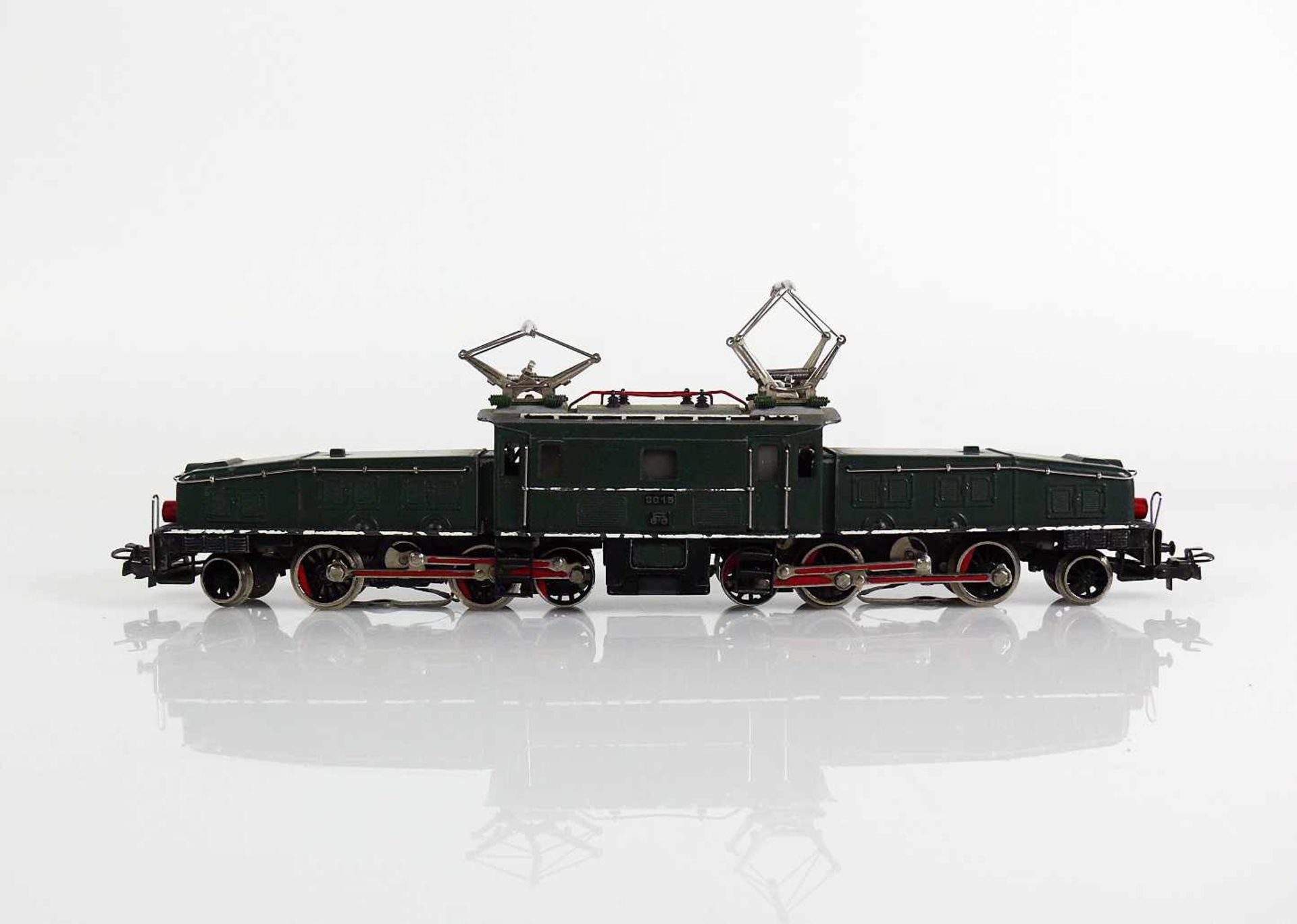 MÄRKLIN-Lok "KROKODIL" (2.H.20.Jh.) 3015 grün; Zustand 2; L: 28 cm