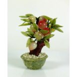 Bonsai-Baum in rundem Steintopf kurzer Baum mit Kirschen und Blättern in Jade; H: 15,5 cm;