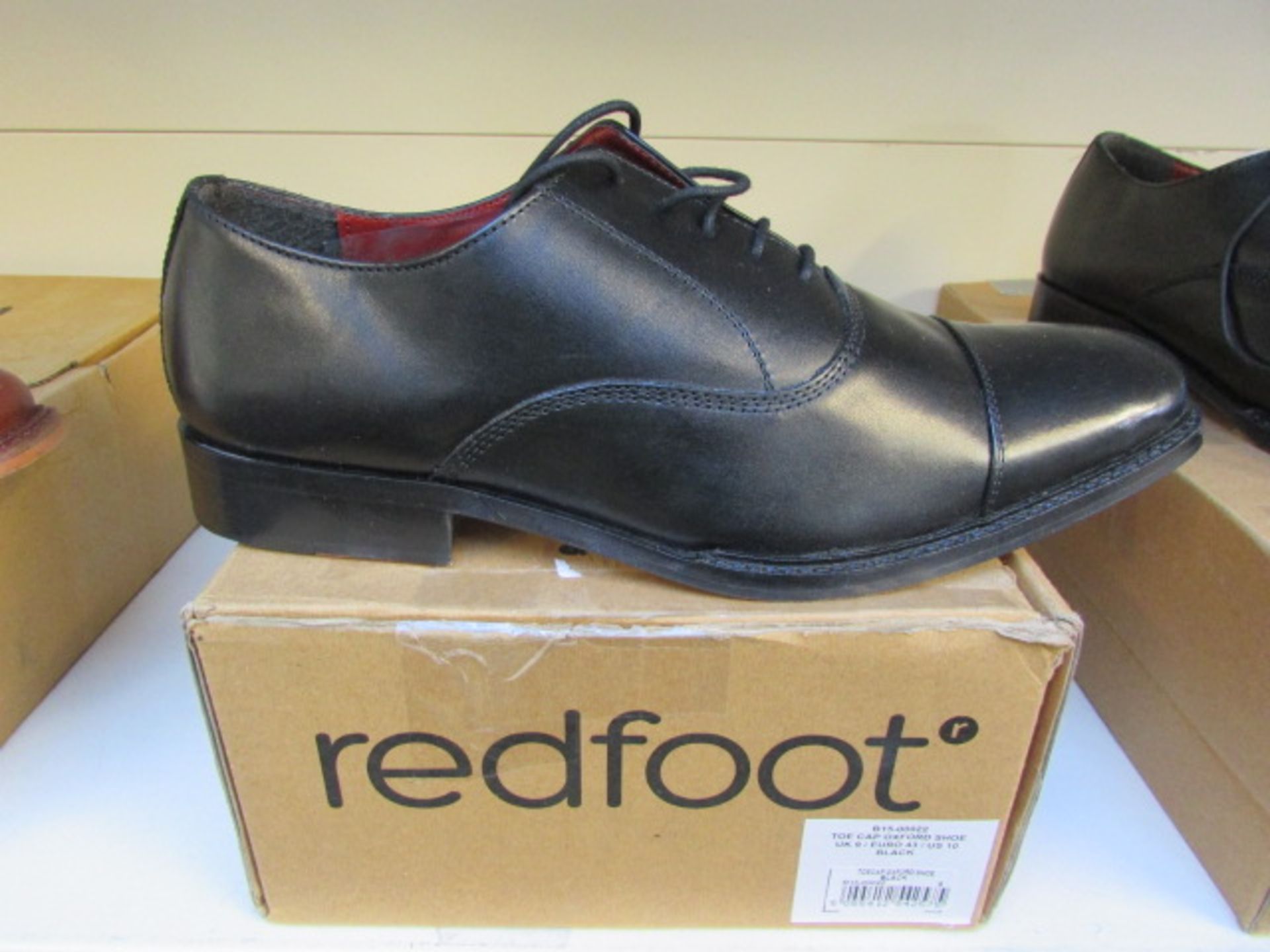 Redfoot Brogue Toe Cap Black  Size : 9