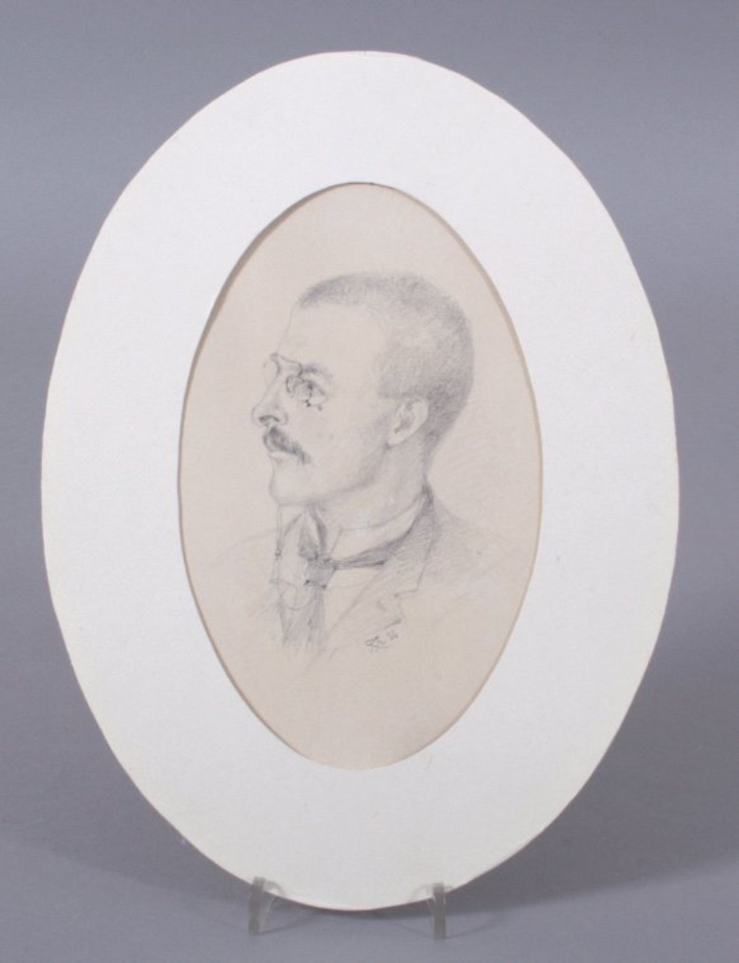 Heinrich Rudolf Armbruster (1862-?)Herrenportrait, Bleistiftzeichnung, signiert und datiert 88,verso - Bild 2 aus 4