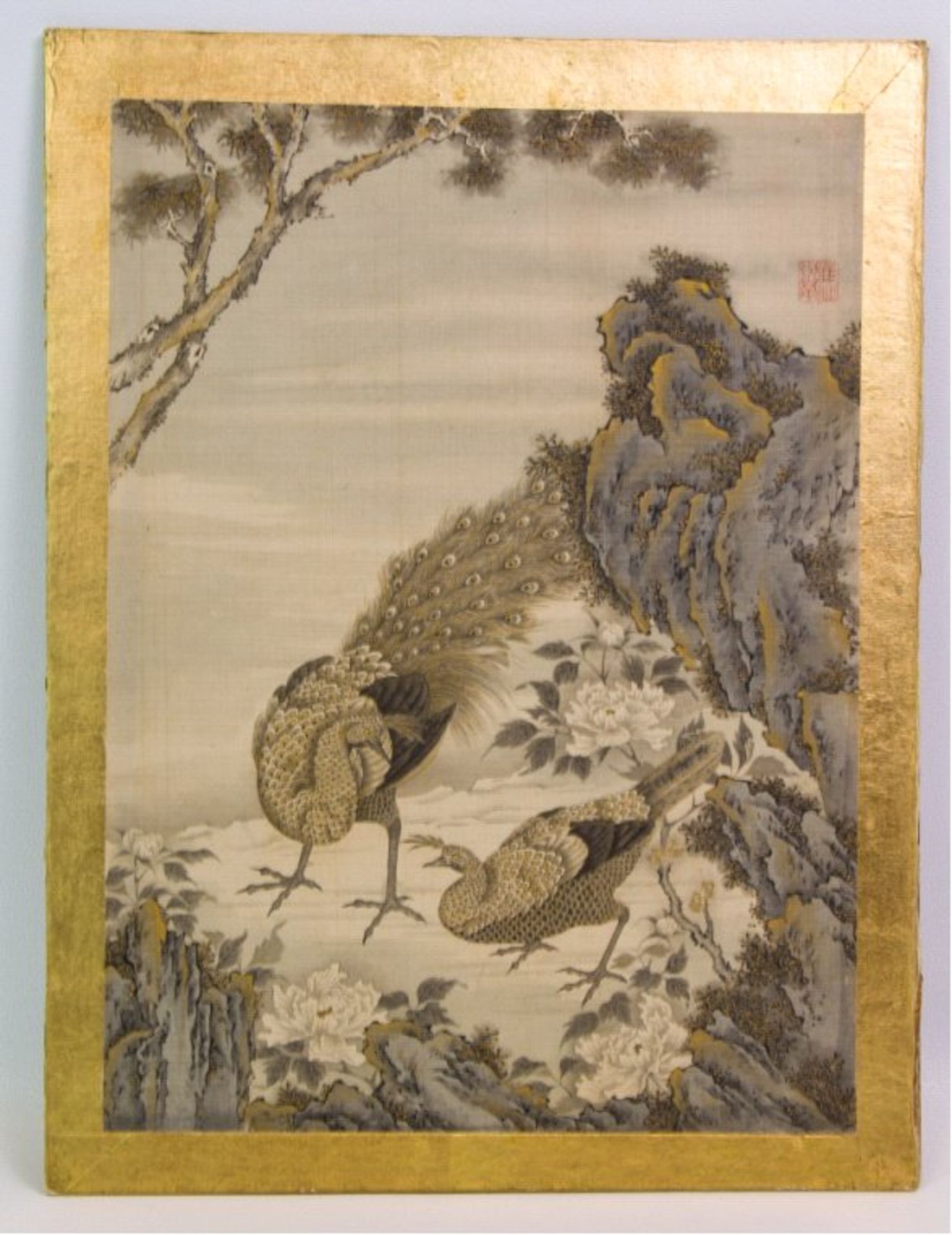 Seidenbild, Japan 19. Jh.Sehr feine Malerei, Motiv: 2 balzende Paradiesvögel, obenrechts mit