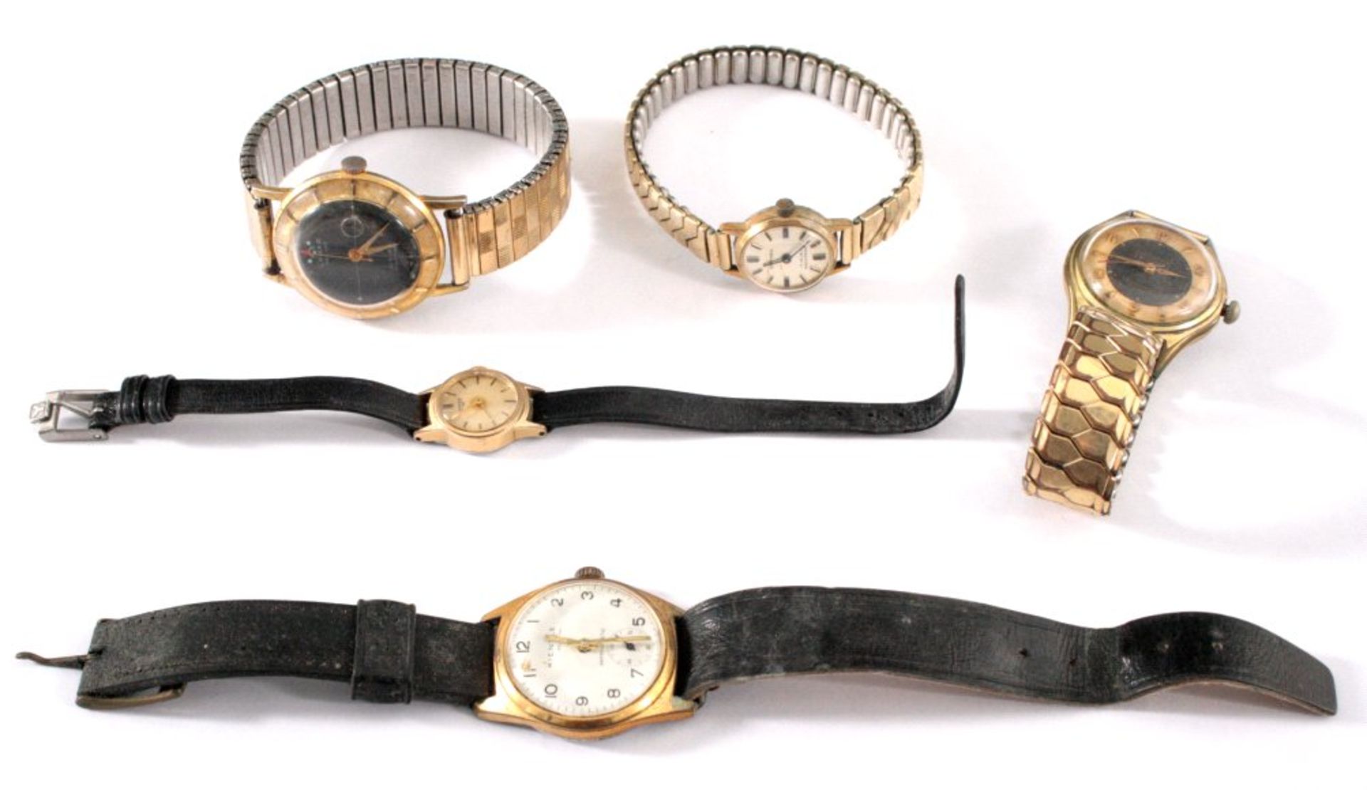 Konvolut Armbanduhren, 5 Stück1 Herrenarmbanduhr der Marke Kienzle alfa, Werk läuft an.1