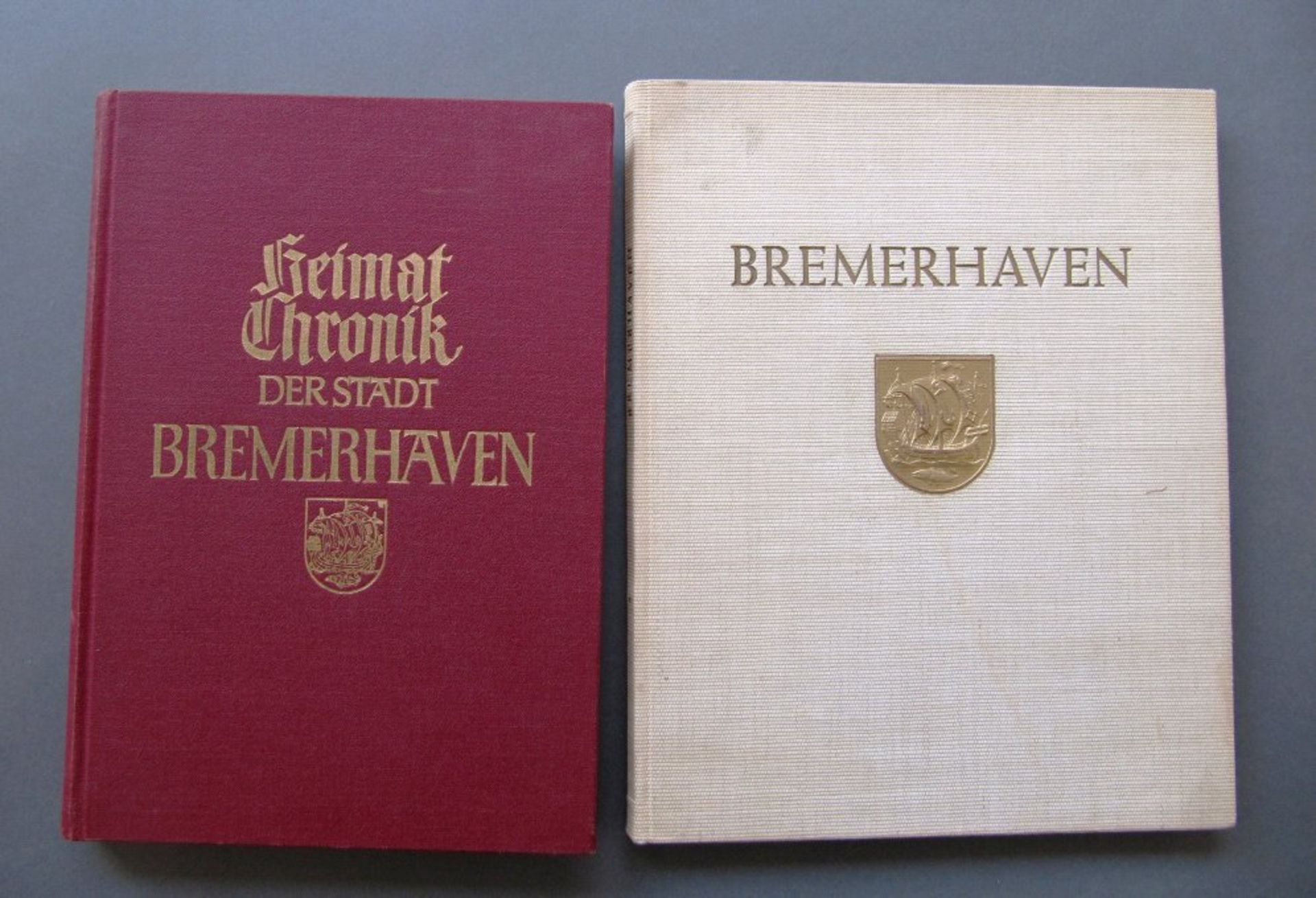 2 Bücher BremerhafenHeimatchronik der Stadt Bremerhafen 1955von Dr. Georg BesselBremerhaven die