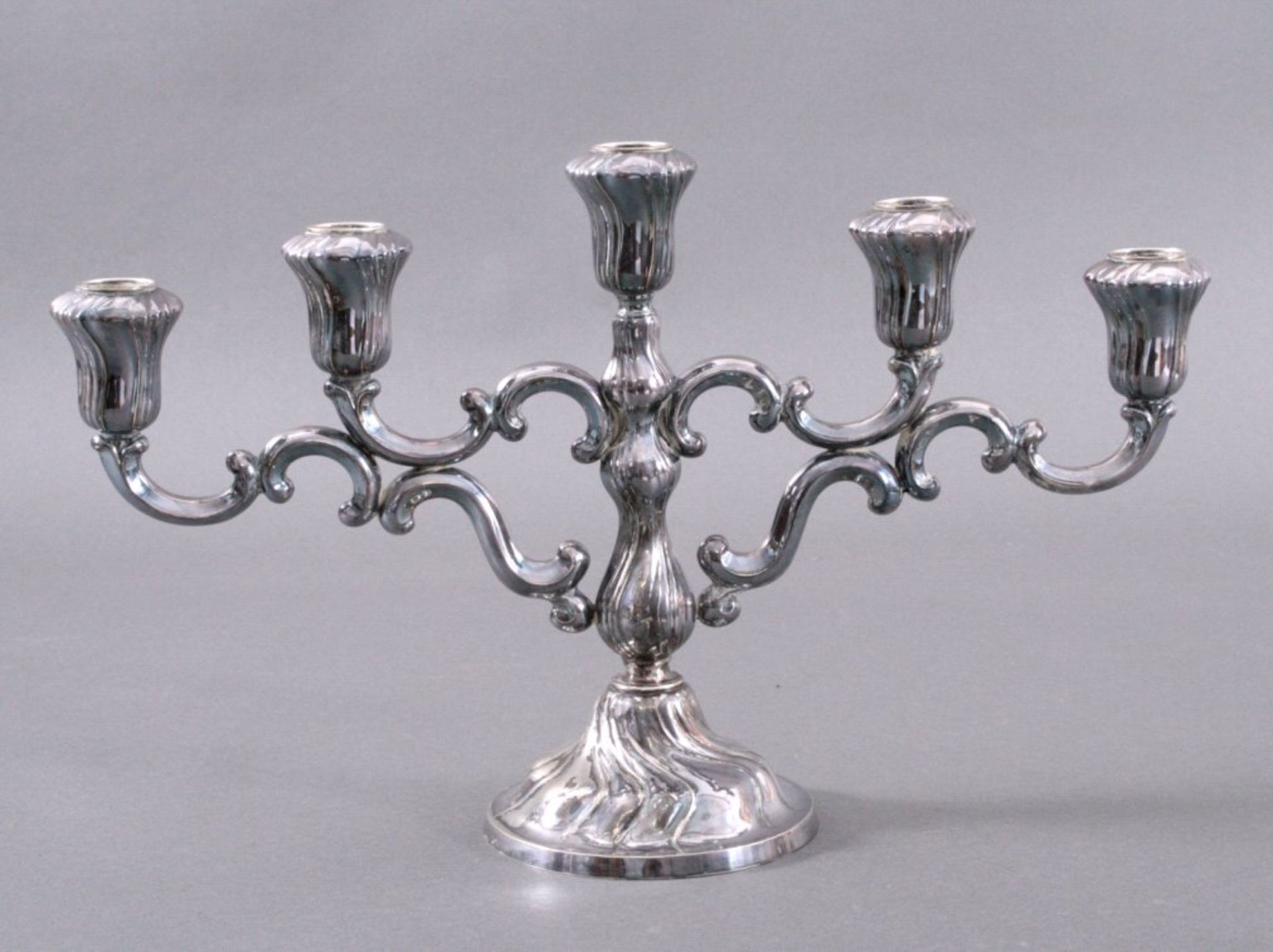 Silberner KerzenleuchterDeutsche Punze 800er Silber, 5-flammig,ca. H-28, B-45, 1,7 kg, gefüllter