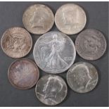 Silbermünzen USA, Liberty Dollar 1993 und 6 x 1/2 DollarKennedy Half Dollar, dazu 25 Gourdes aus