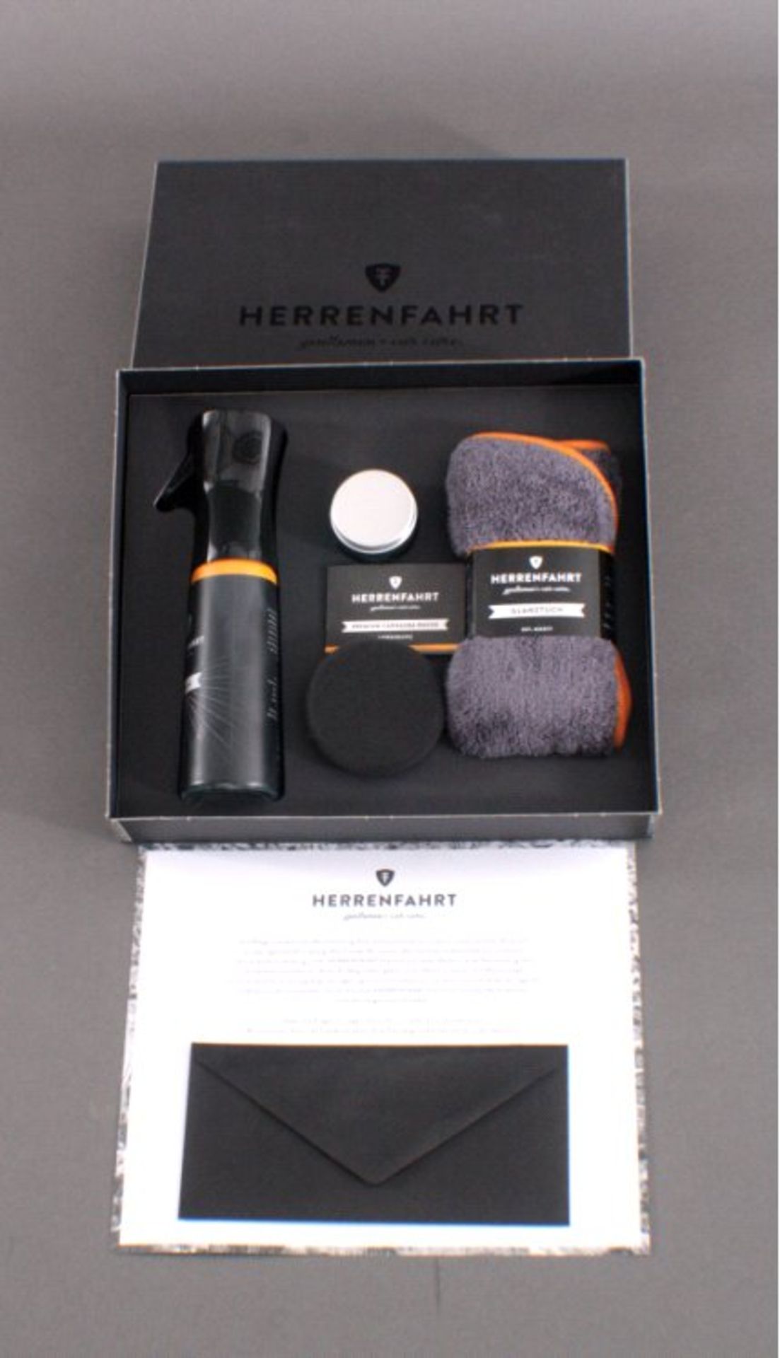 Luxuspflege Box von Herrenfahrt "Gentlemens Car Care"Sprühglanz, Carnauba Wachs mit Schwamm und - Bild 2 aus 2