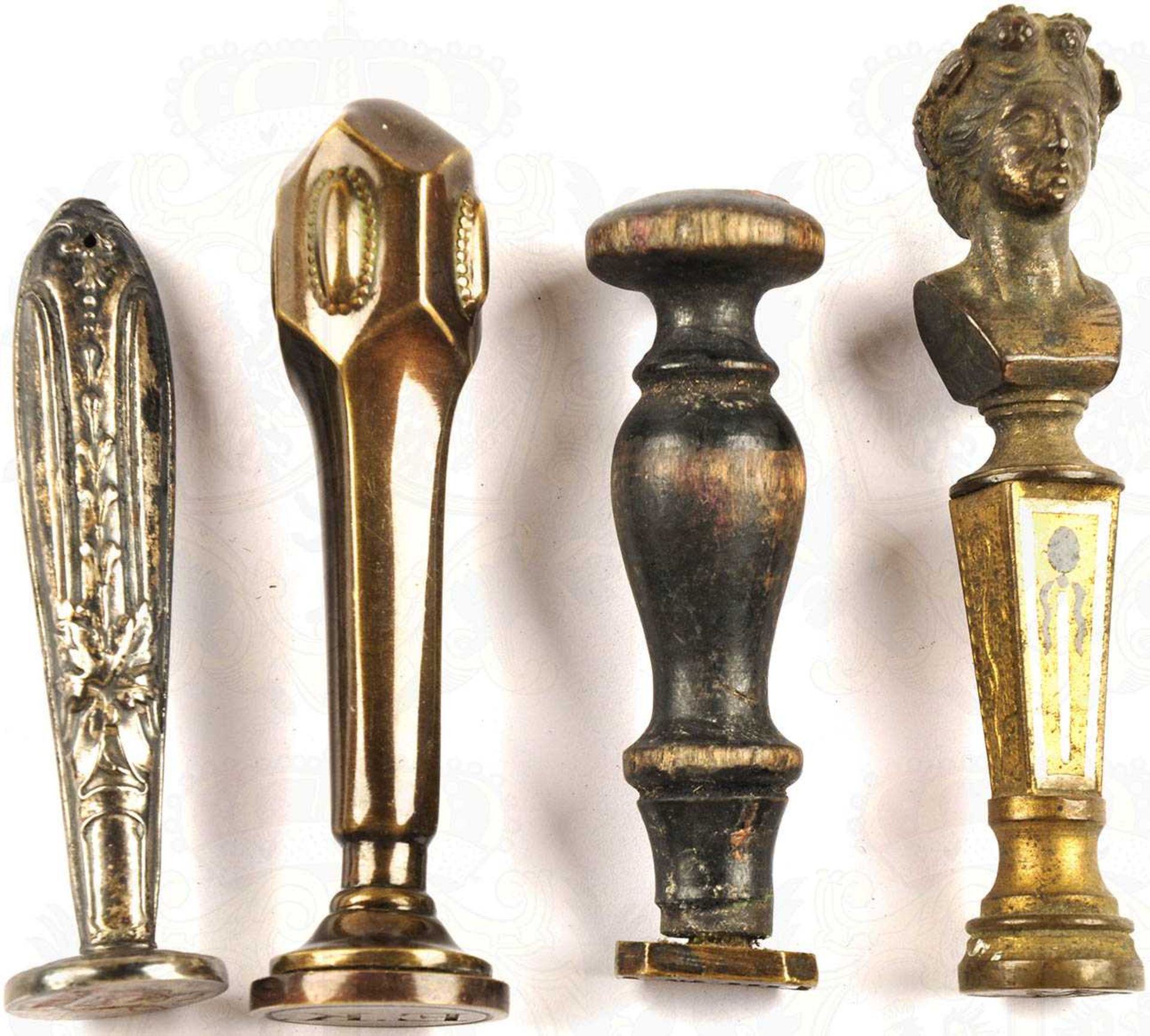 4 PETSCHAFTEN, Holz, 2x Bronze, 1x verslb., ornamental verziert, 1 plastisch geformter Kopf e.