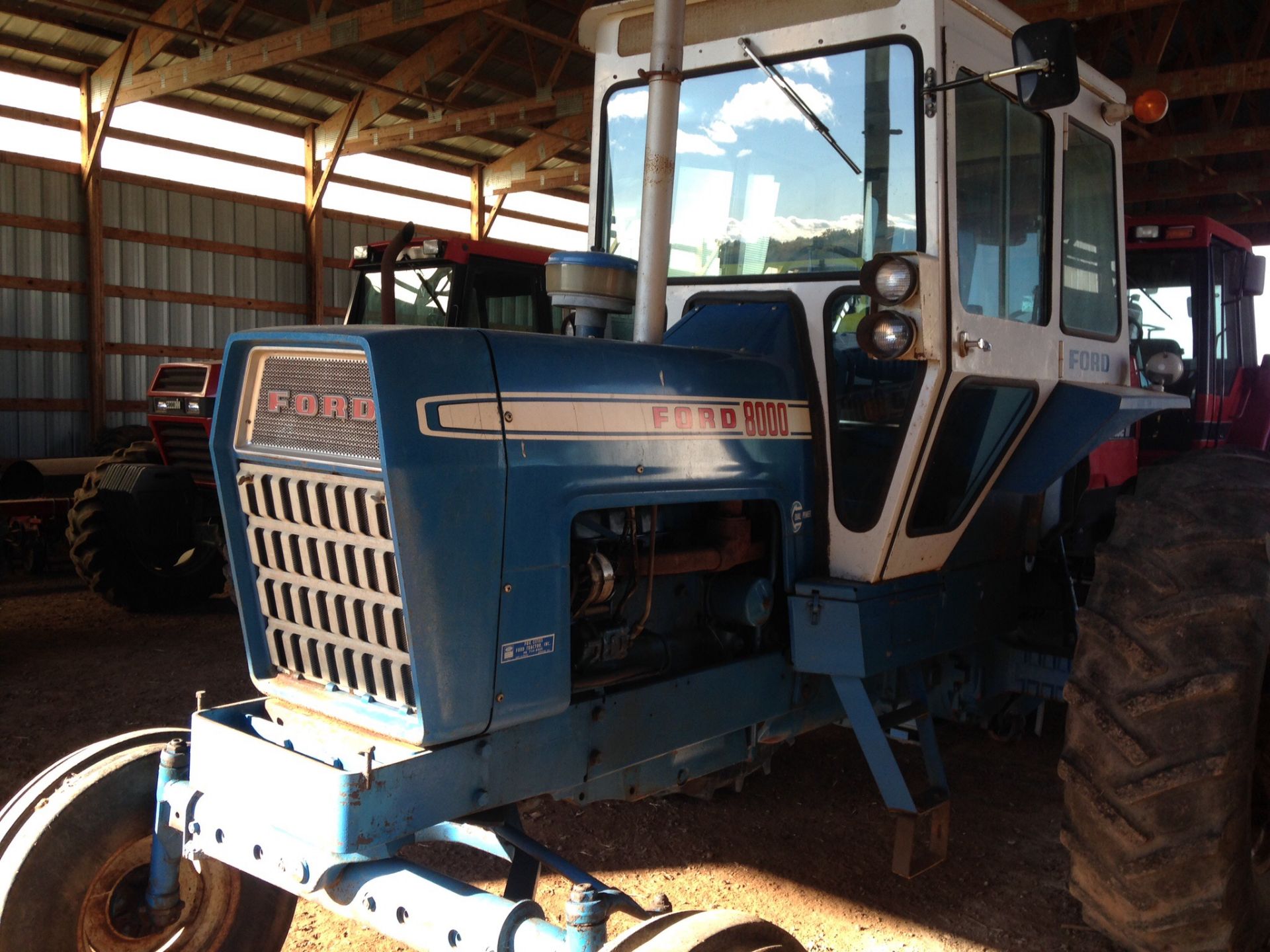 Ford 8000 Tractor w cab 4067 hours