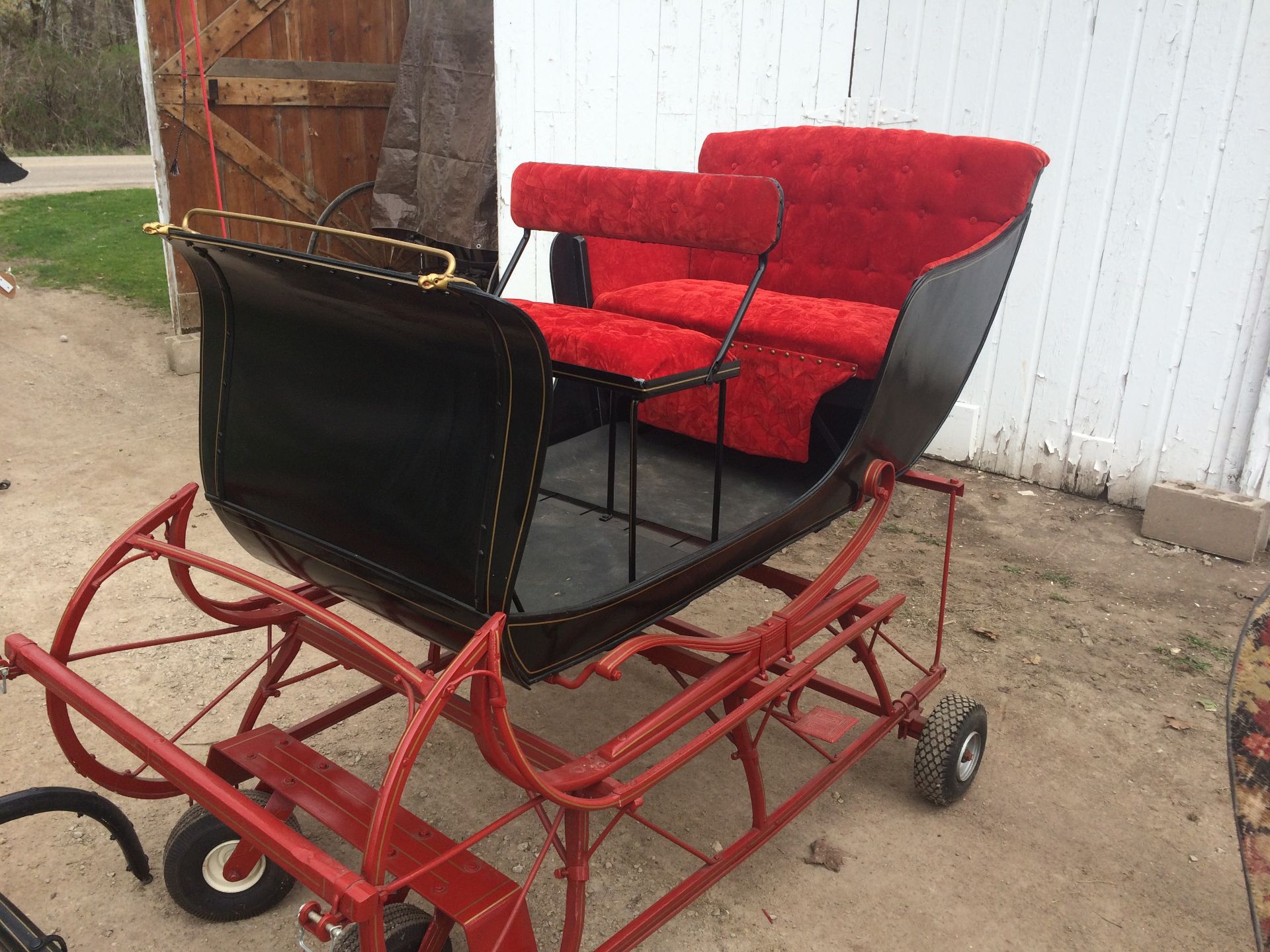 Bride & Groom Sleigh w/ wheels - stretch style - Image 2 of 5