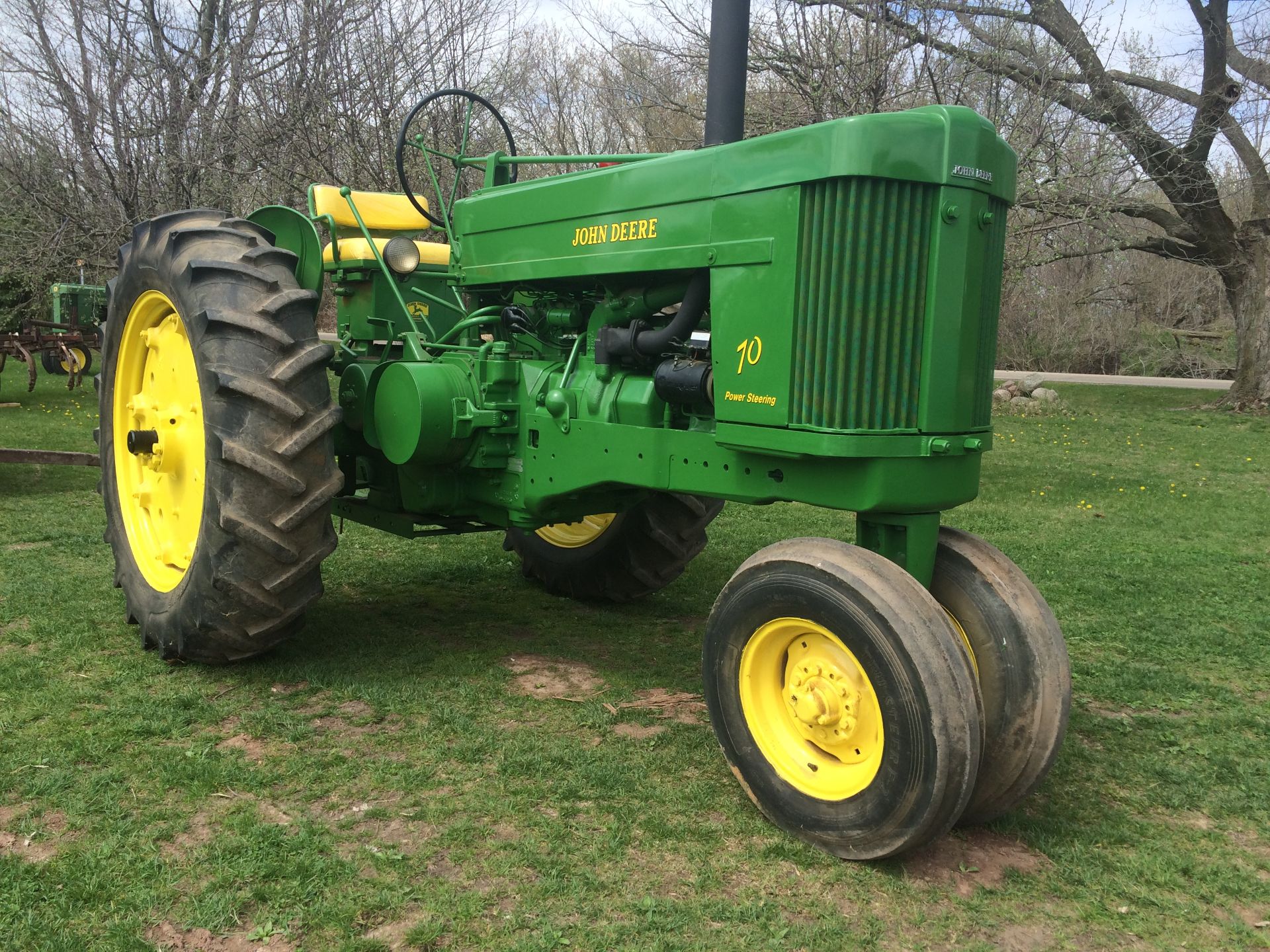 1953 John Deere 70 gas w/ power steering - newer restoration, new clutch drive disk facing, water