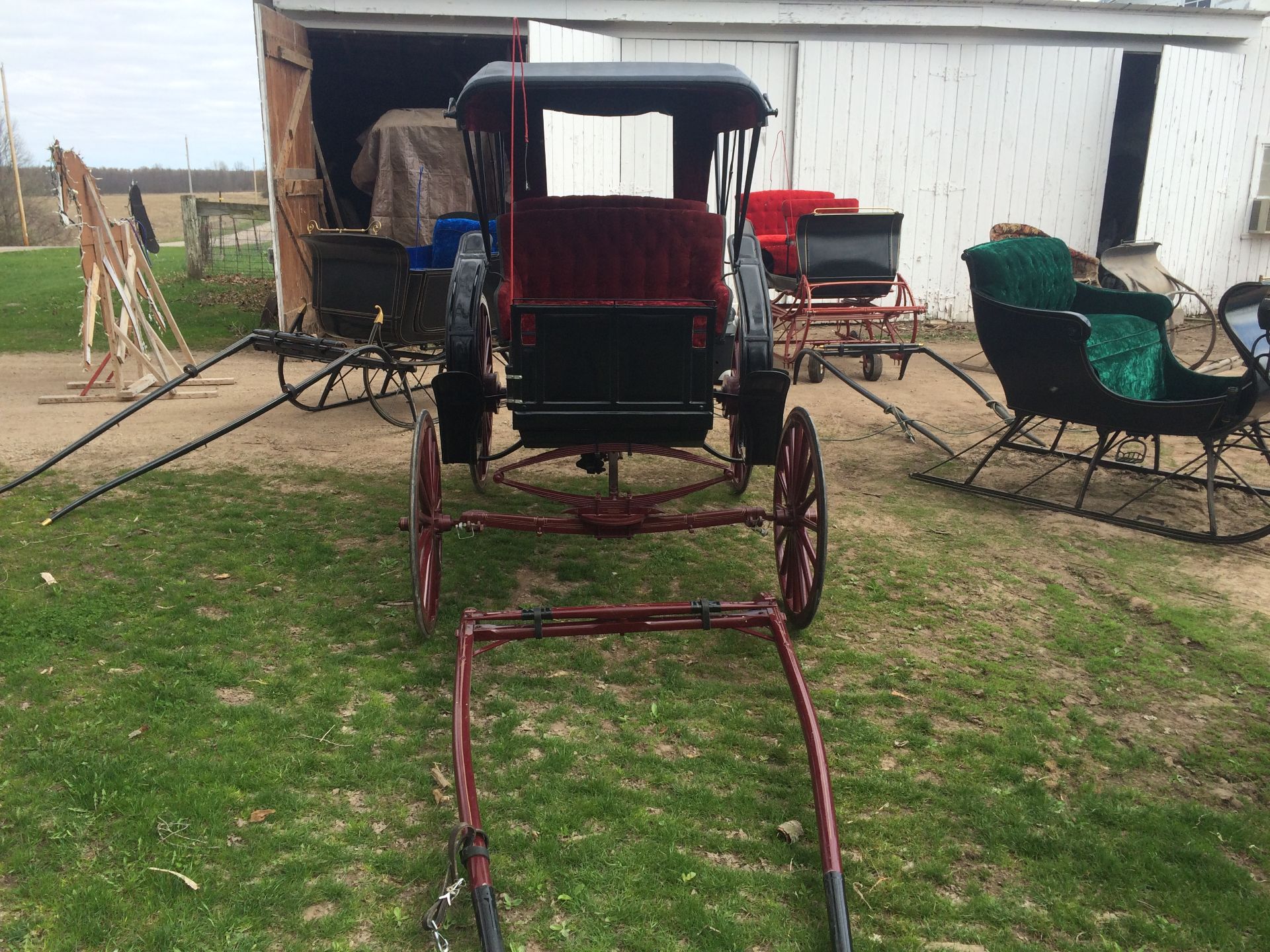 2 Seat Indiana Buggy w/ hyd brakes - Image 3 of 10