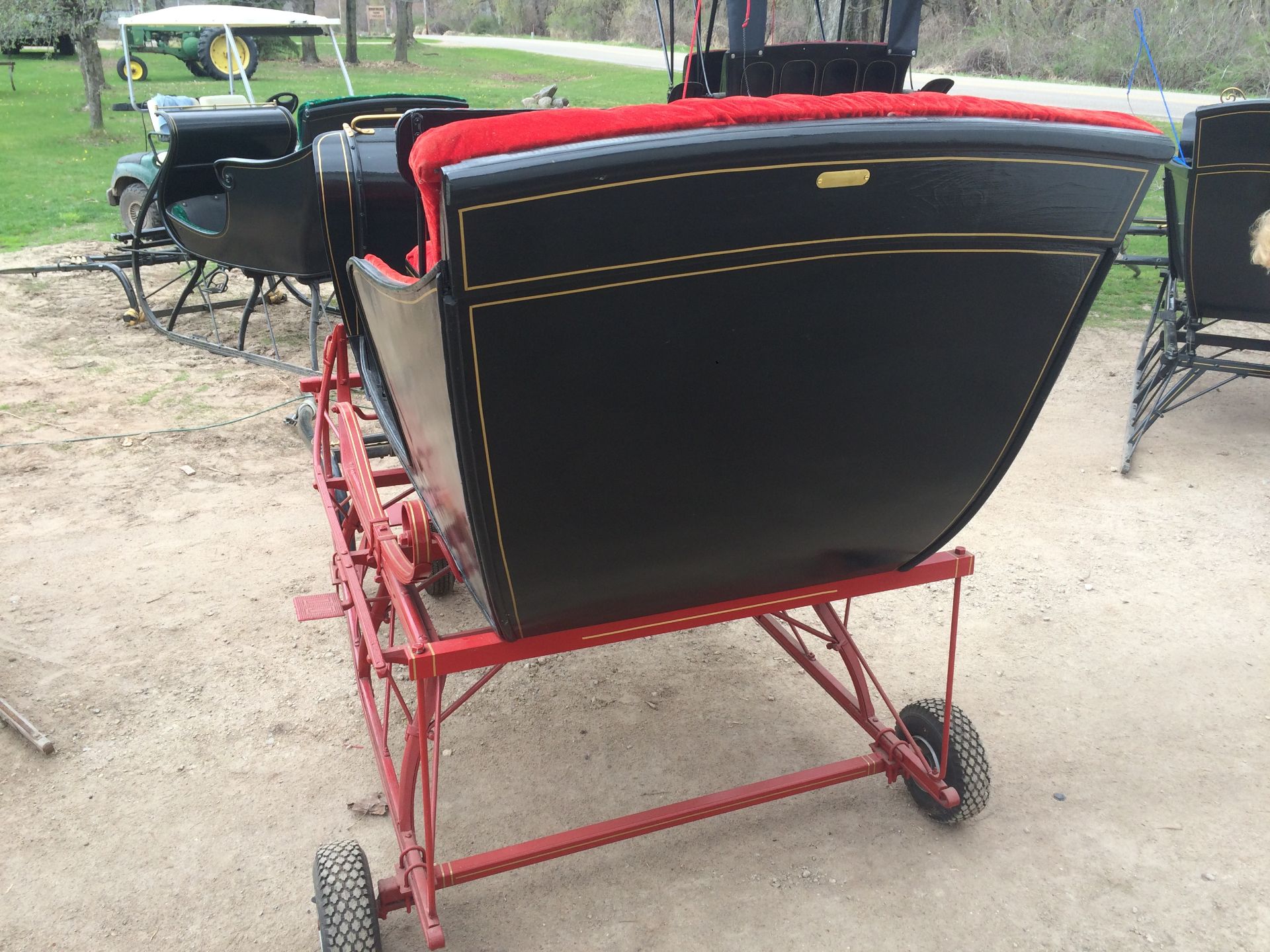 Bride & Groom Sleigh w/ wheels - stretch style - Image 5 of 5