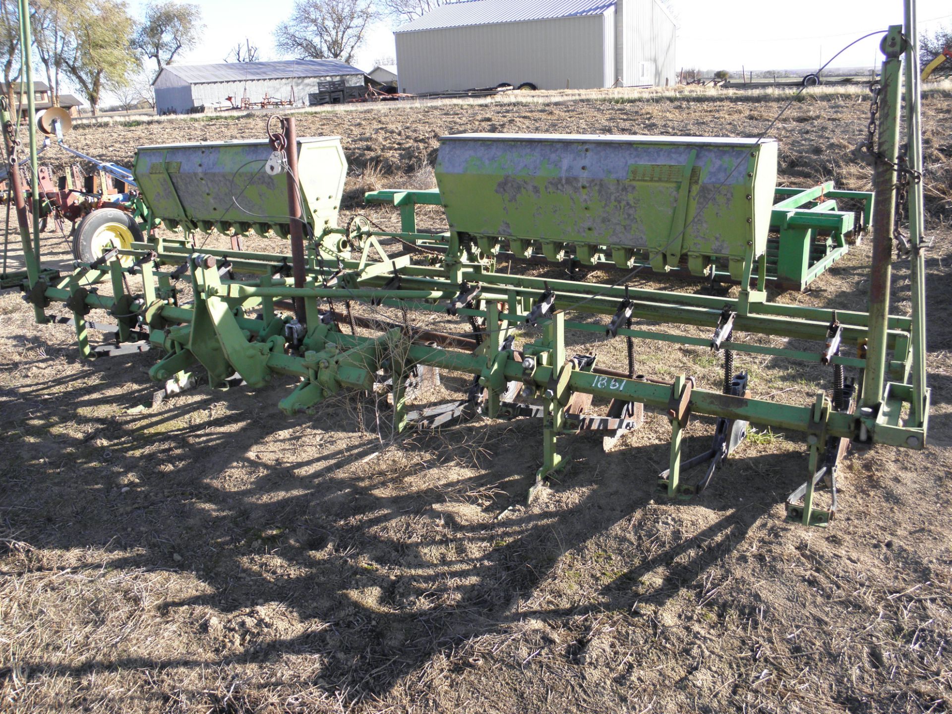 3pt Headland seeder, adjustable spacing w/markers