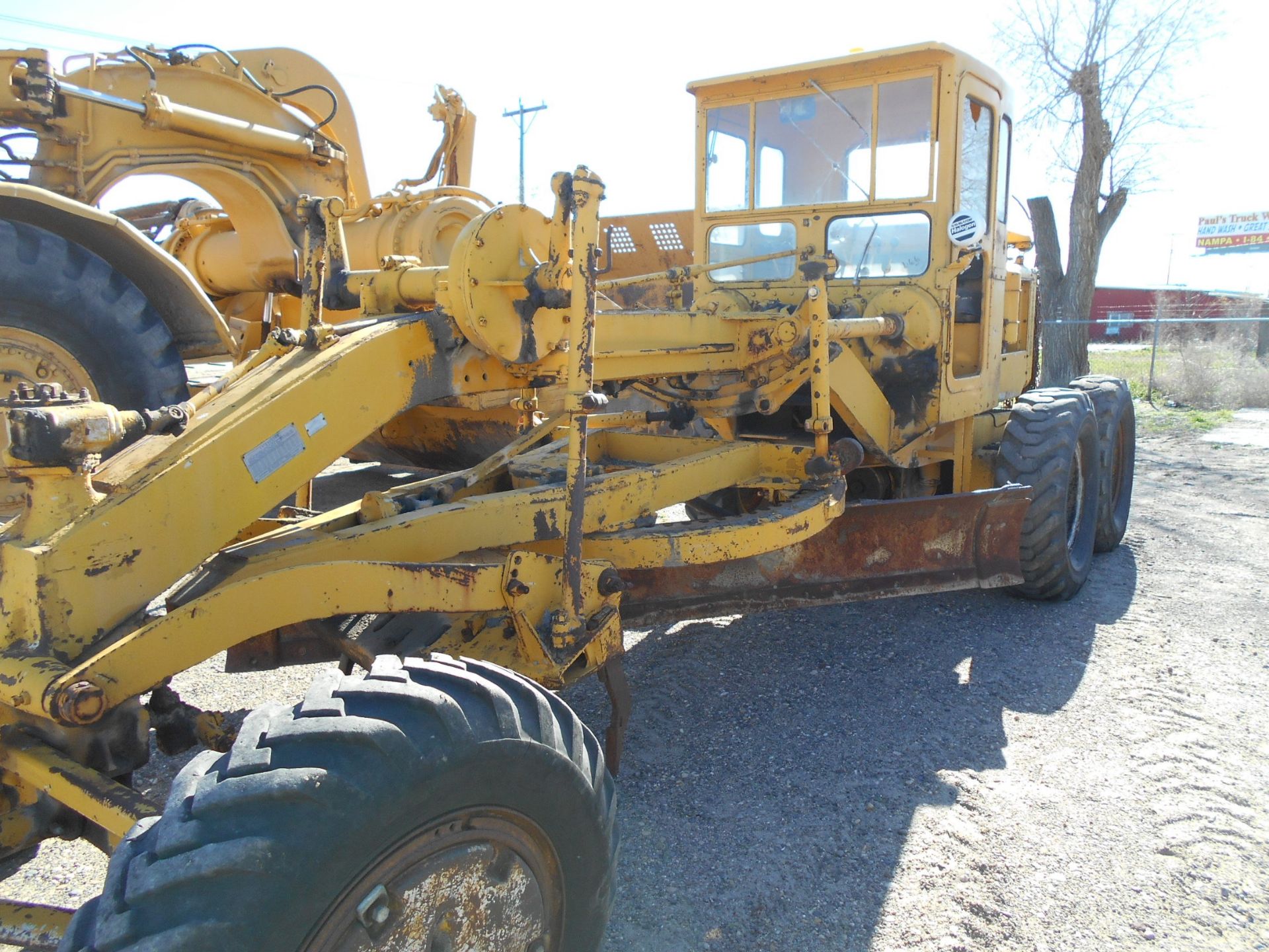 41, CAT ROAD GRADER