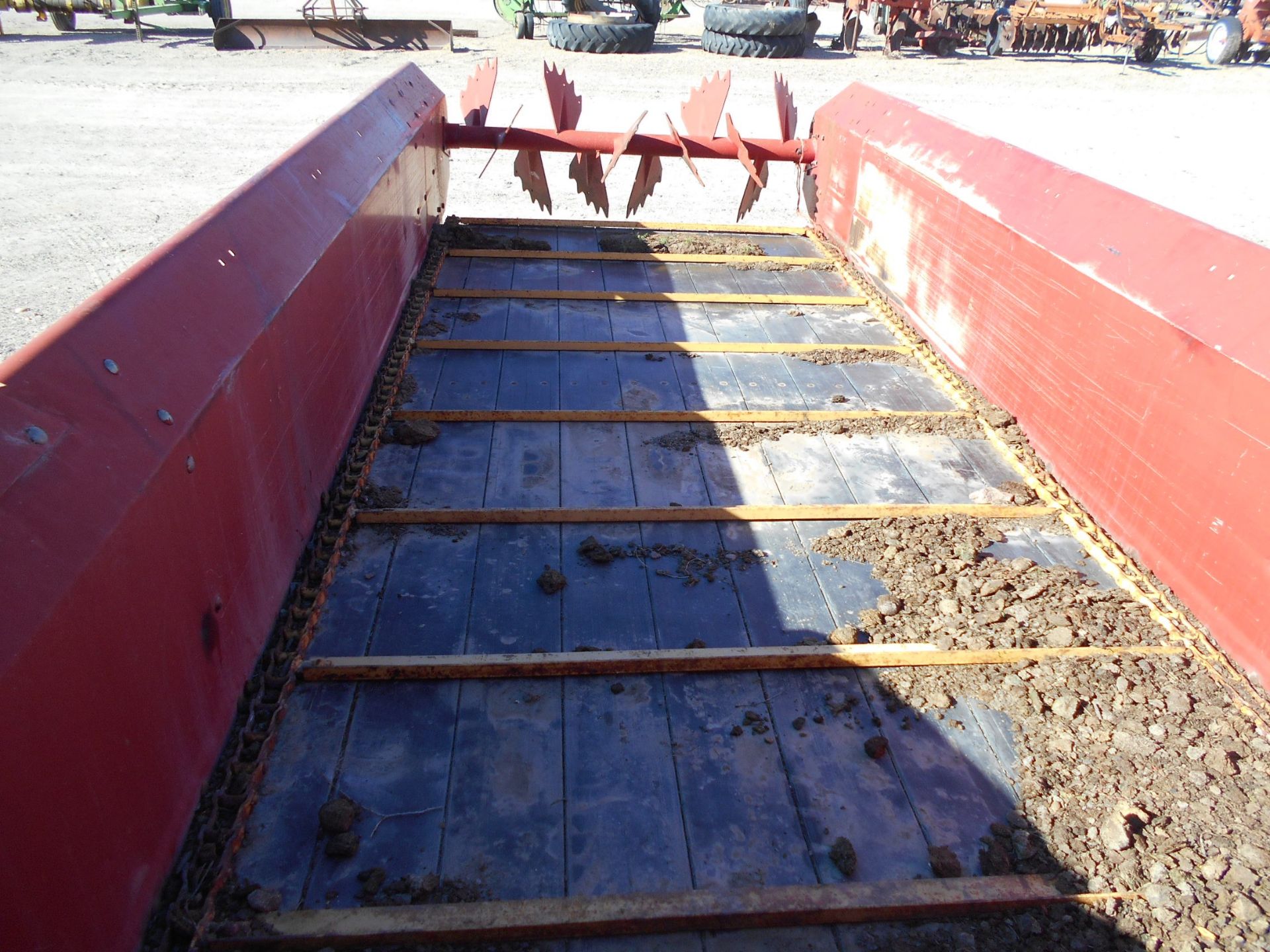 13, MANURE SPREADER - Image 3 of 7