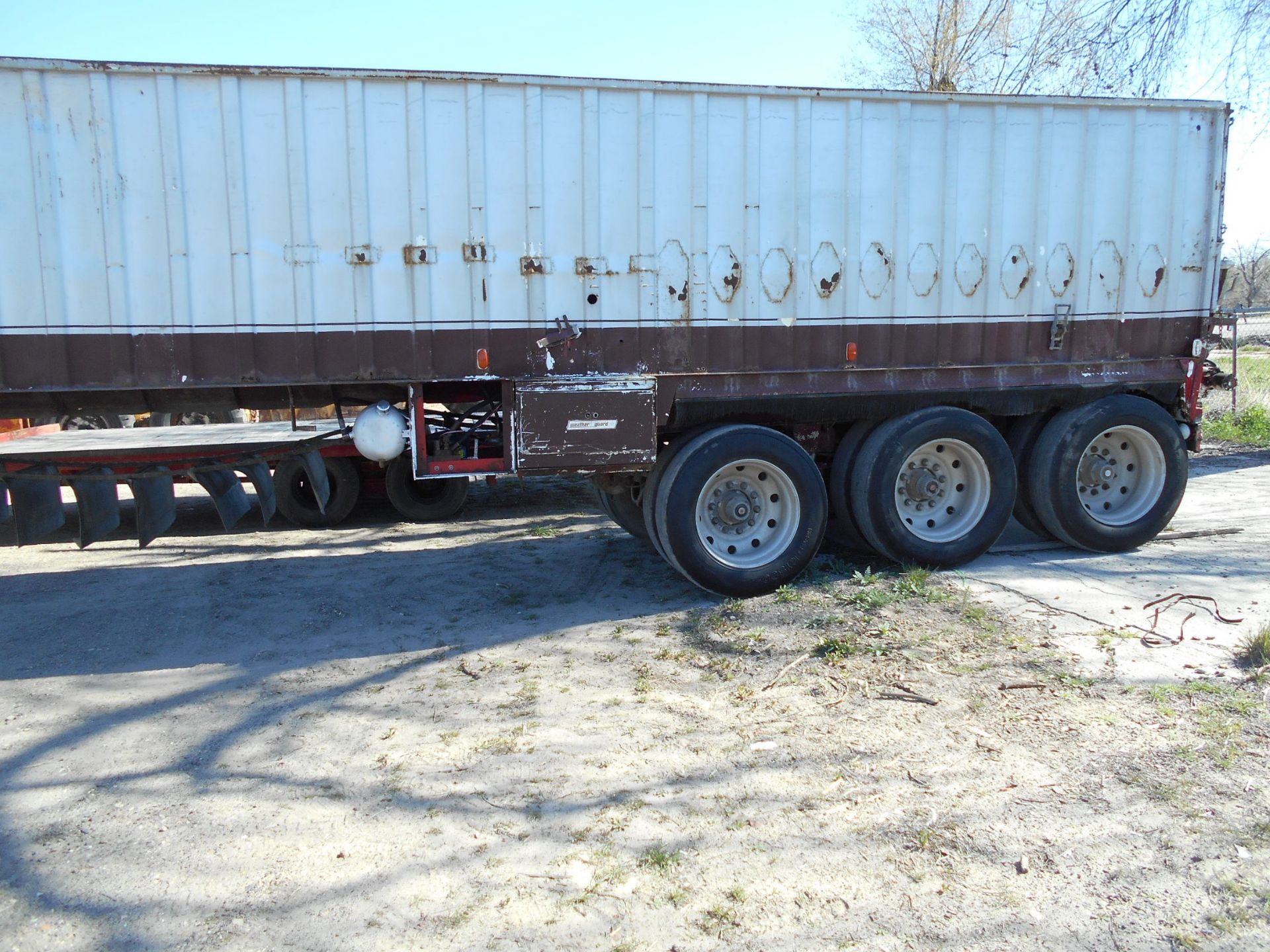 51, BELT TRAILER - Image 2 of 5