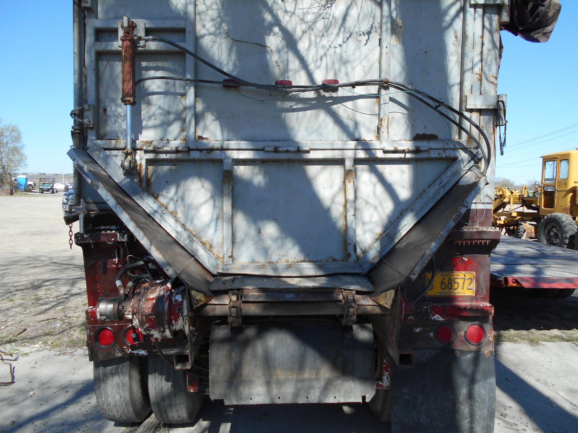 51, BELT TRAILER - Image 3 of 5