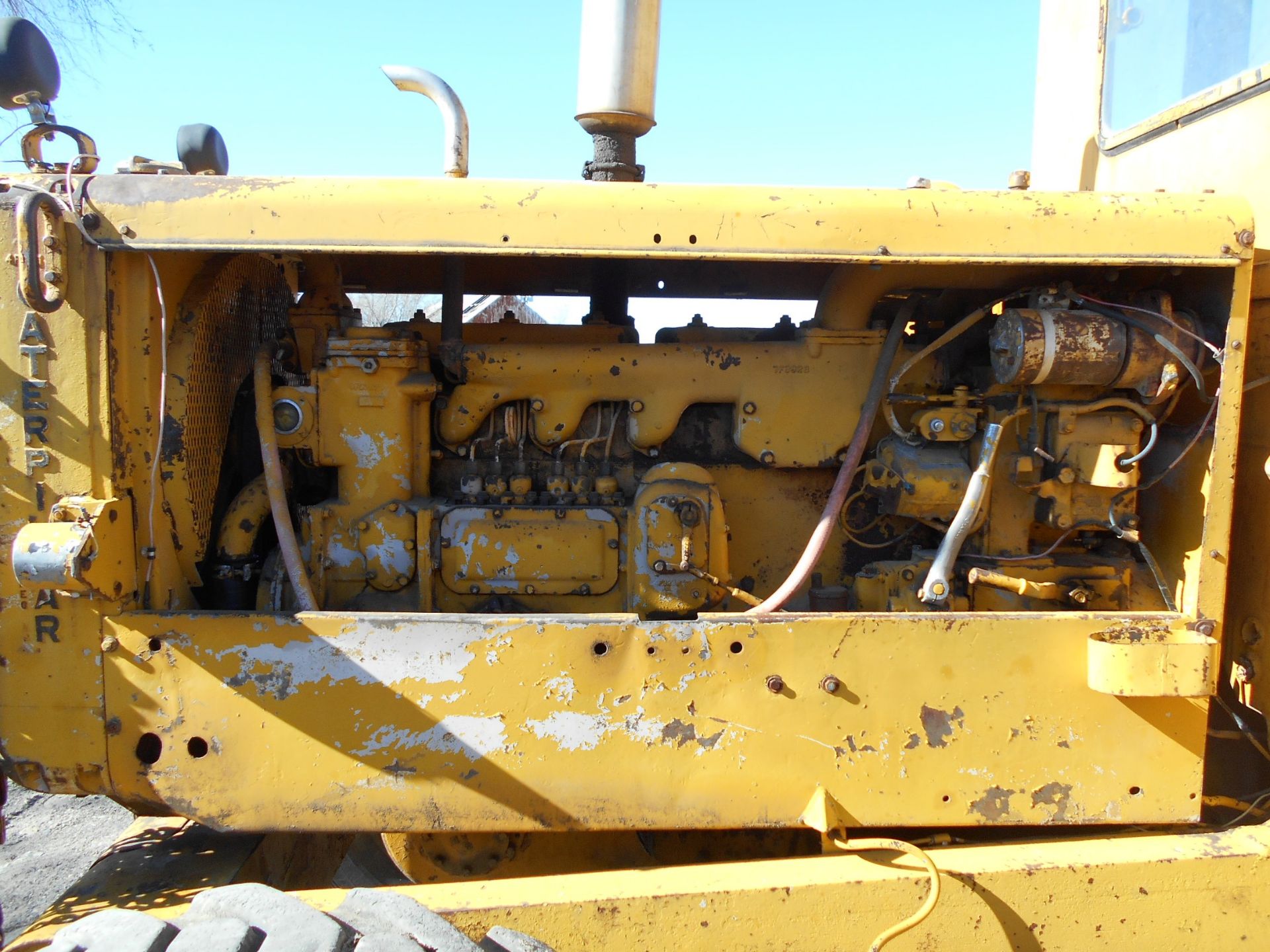 41, CAT ROAD GRADER - Image 5 of 7