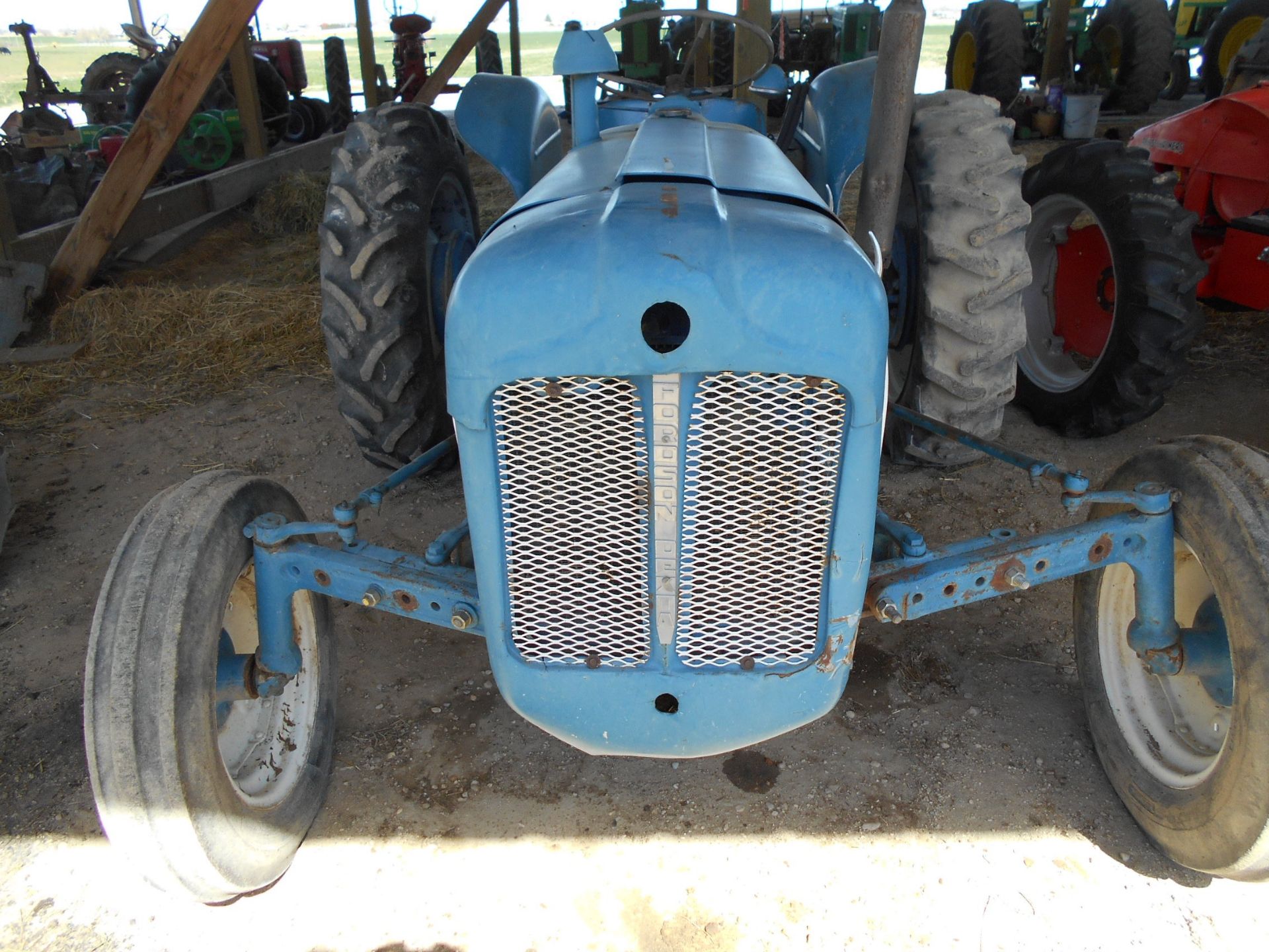FORD TRACTOR - Image 2 of 5