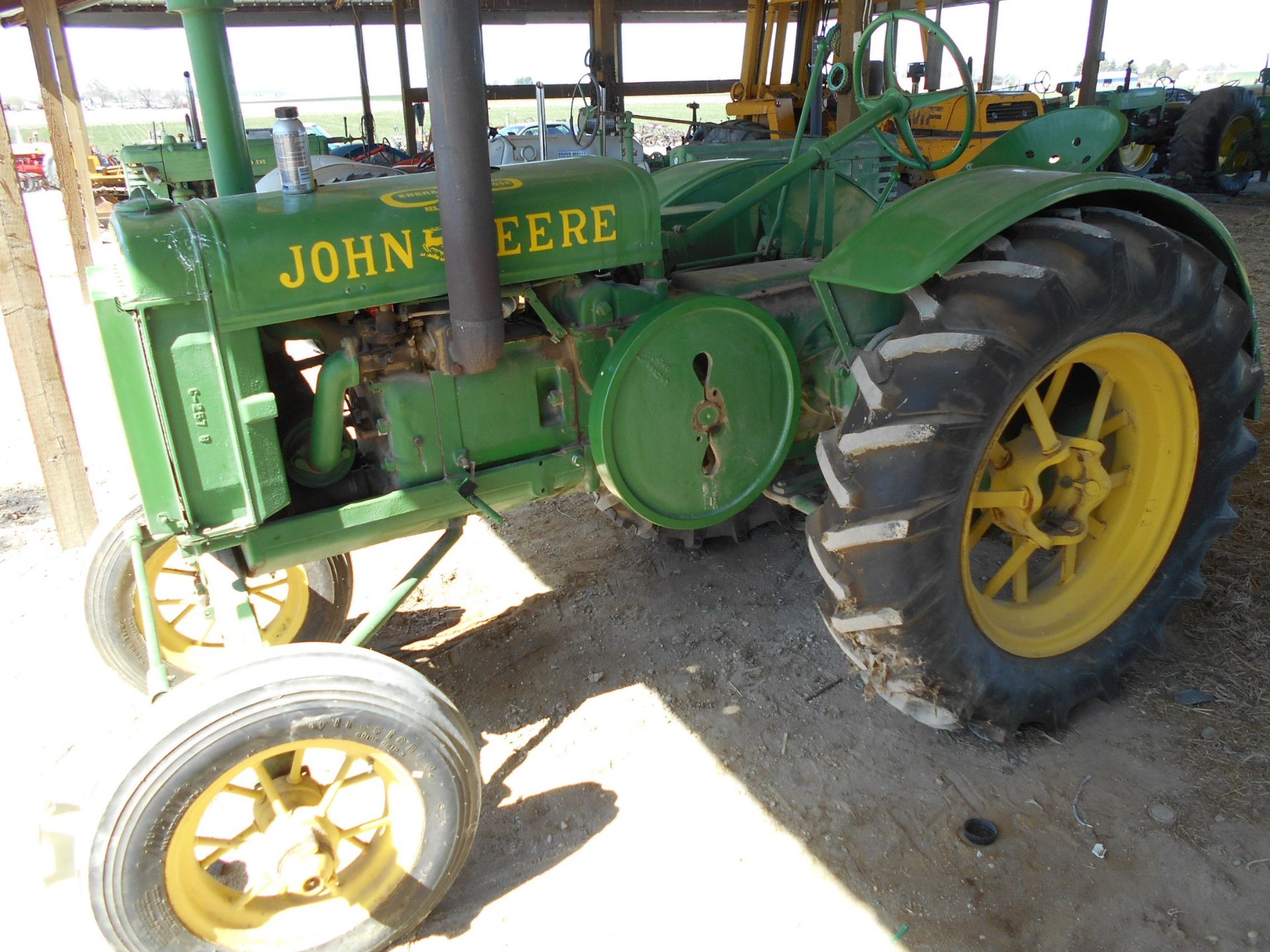 JD TRACTOR - Image 4 of 5