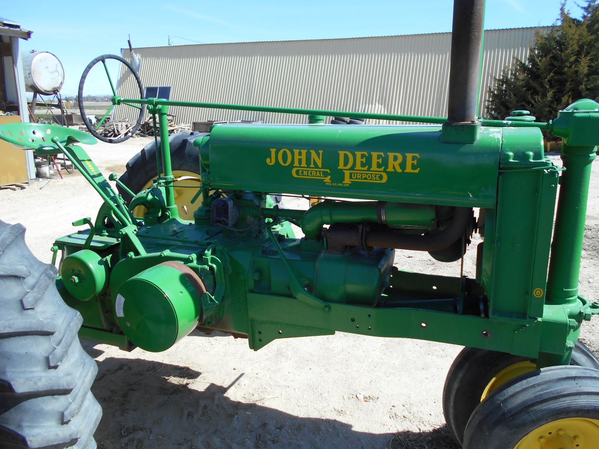 JD TRACTOR - Image 5 of 5
