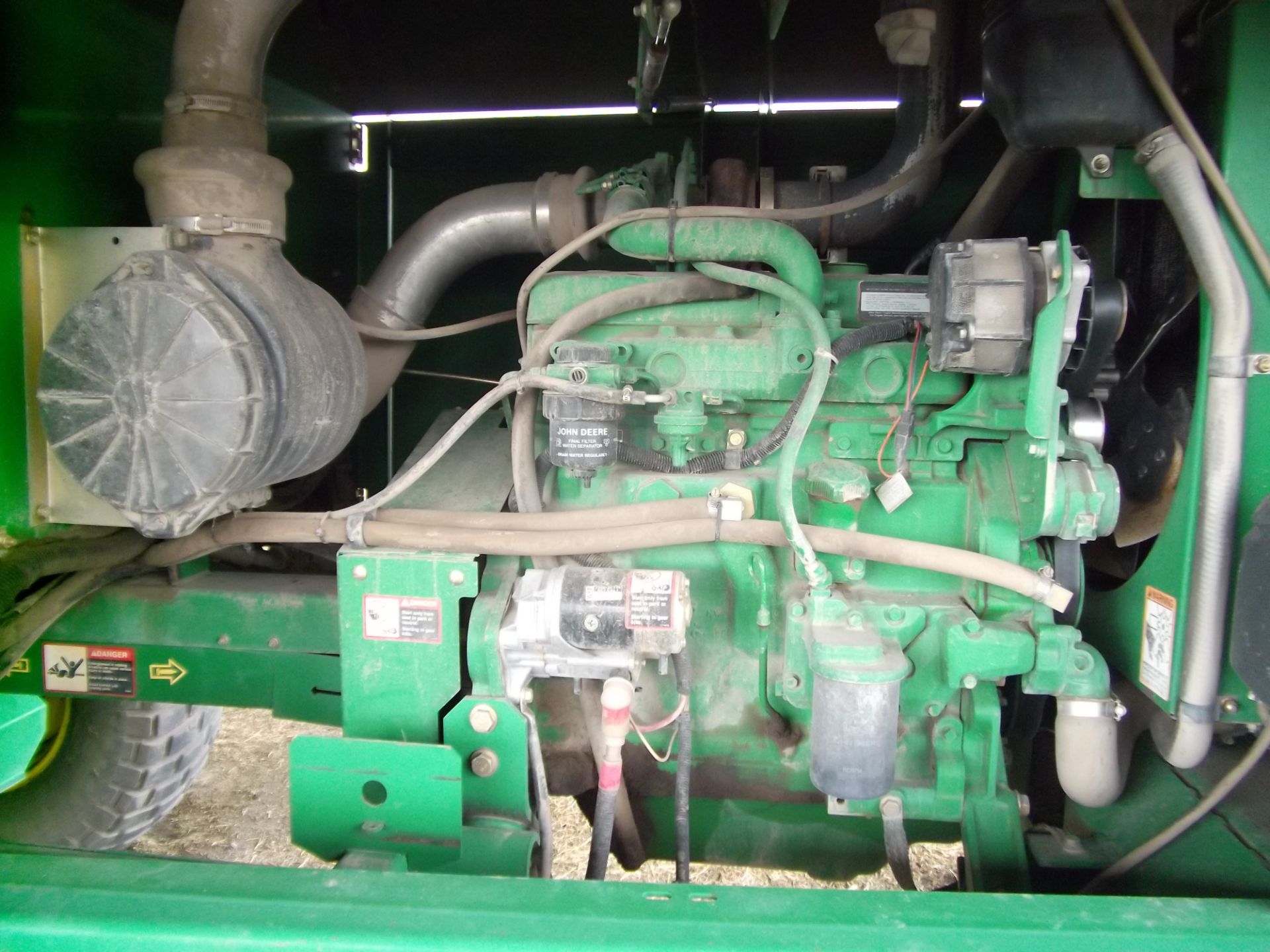 JD 4890 swather w/16' 890 power Reverser head 2776 hrs. - Image 7 of 8