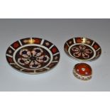 A Royal Crown derby paperweight Ladybird; a Royal Crown Derby 1128 trinket tray ;