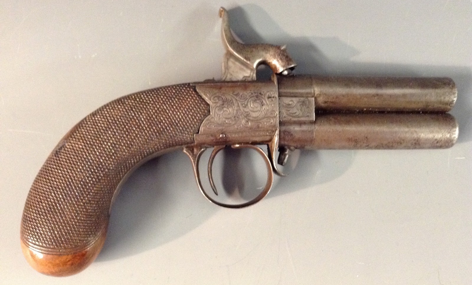 A 19th century over and under double barrel percussion pistol, - Bild 2 aus 2