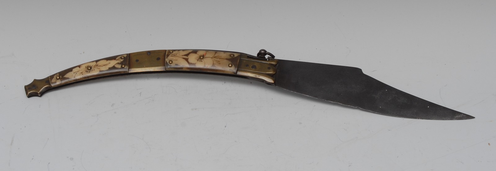A 19th century Spanish navaja fighting knife, 19. - Bild 2 aus 2