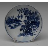 A Lowestoft Fence pattern saucer, decorated in underglaze blue with fence and foliage,