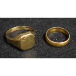 A 9ct gold signet ring, 5.5g; an 18ct gold wedding band, 4.